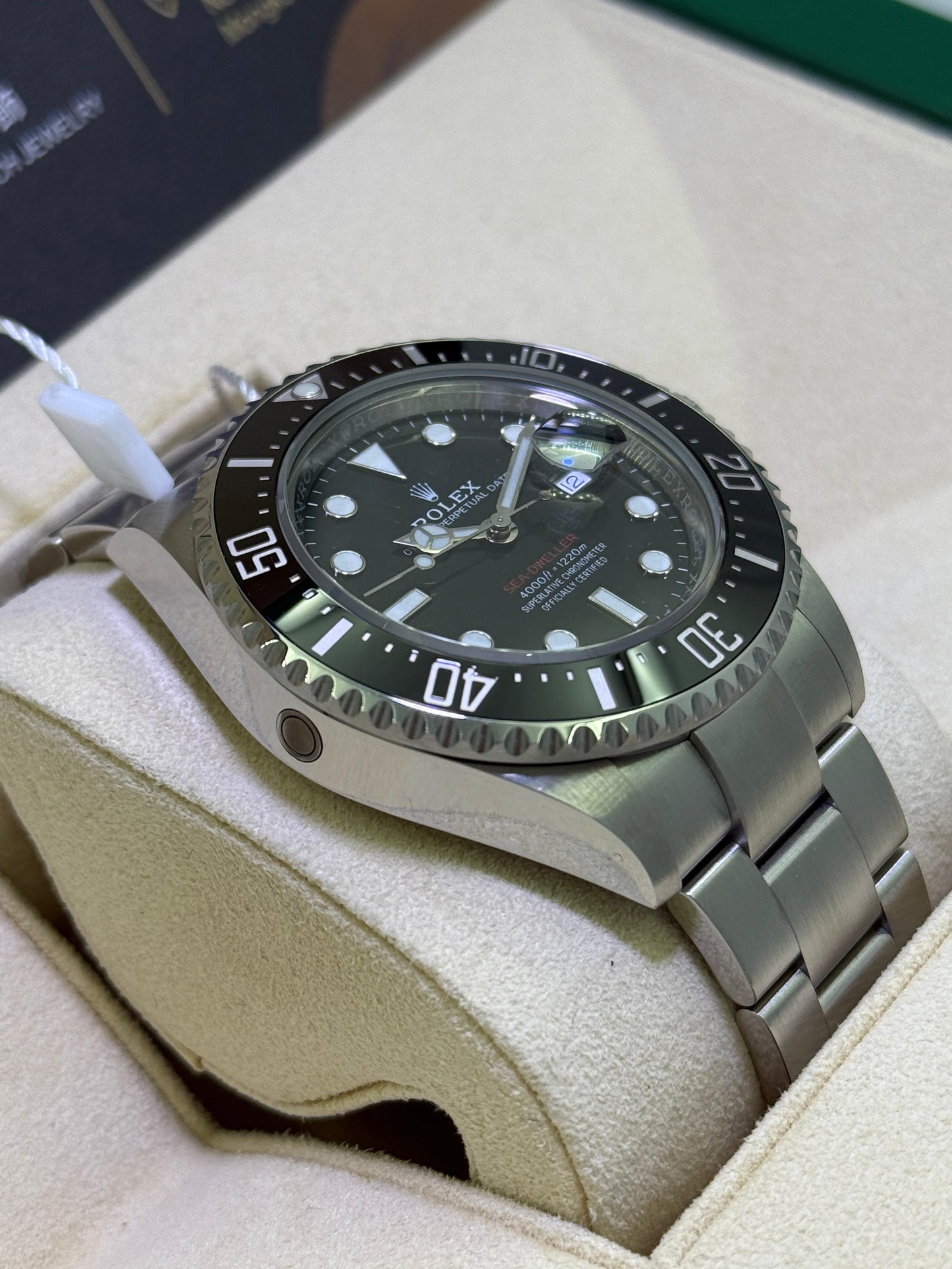 Rolex SEA-DWELLER 126600 MK2