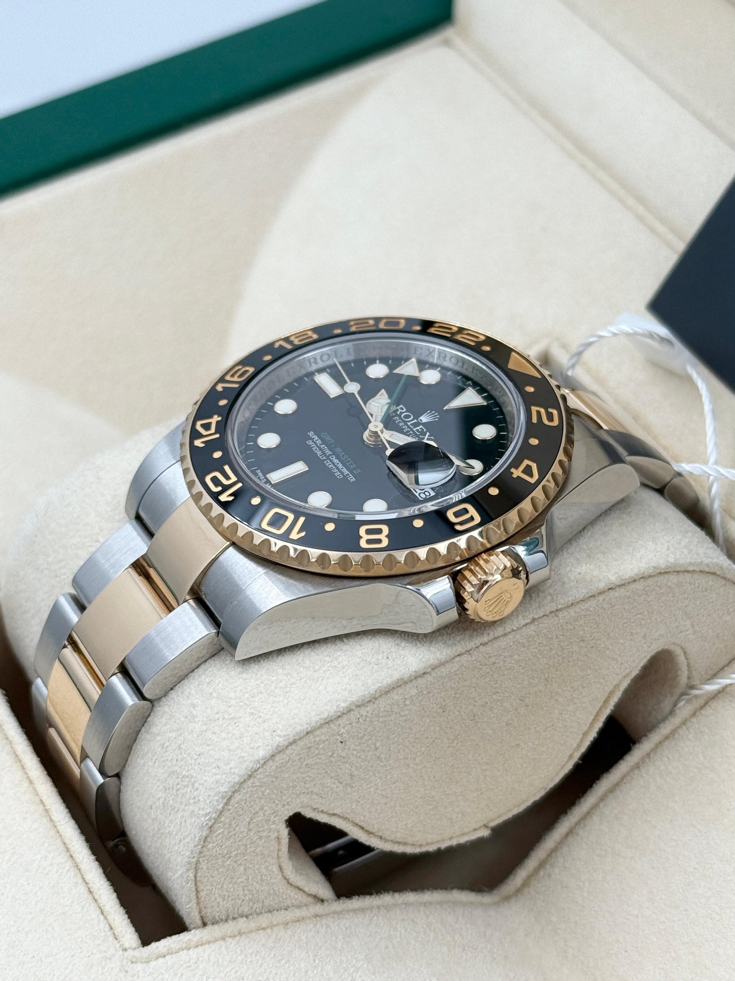 Rolex GMT-MASTER II 116713LN