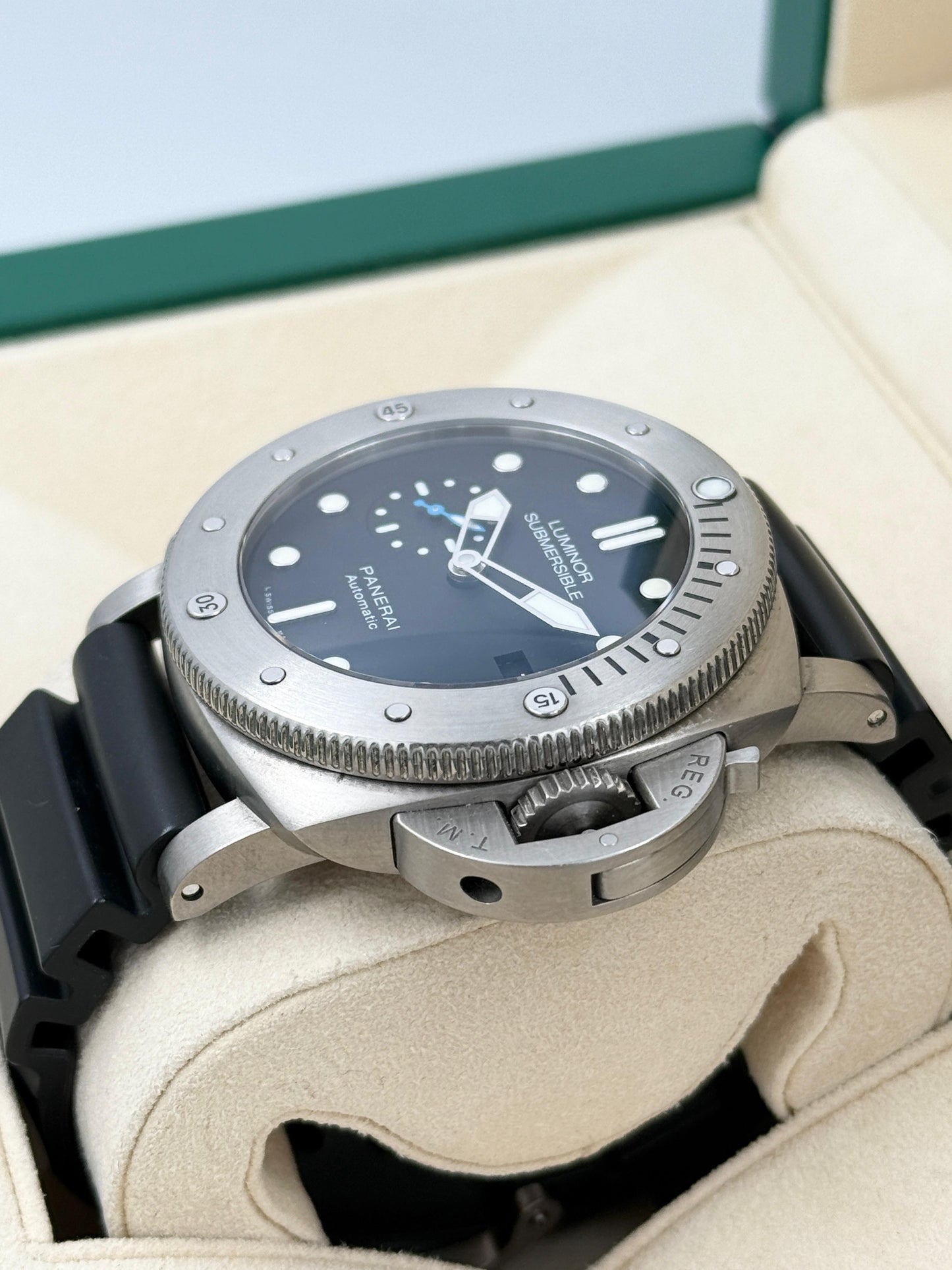 PANERAI 沛納海 SUBMERSIBLE PAM01305