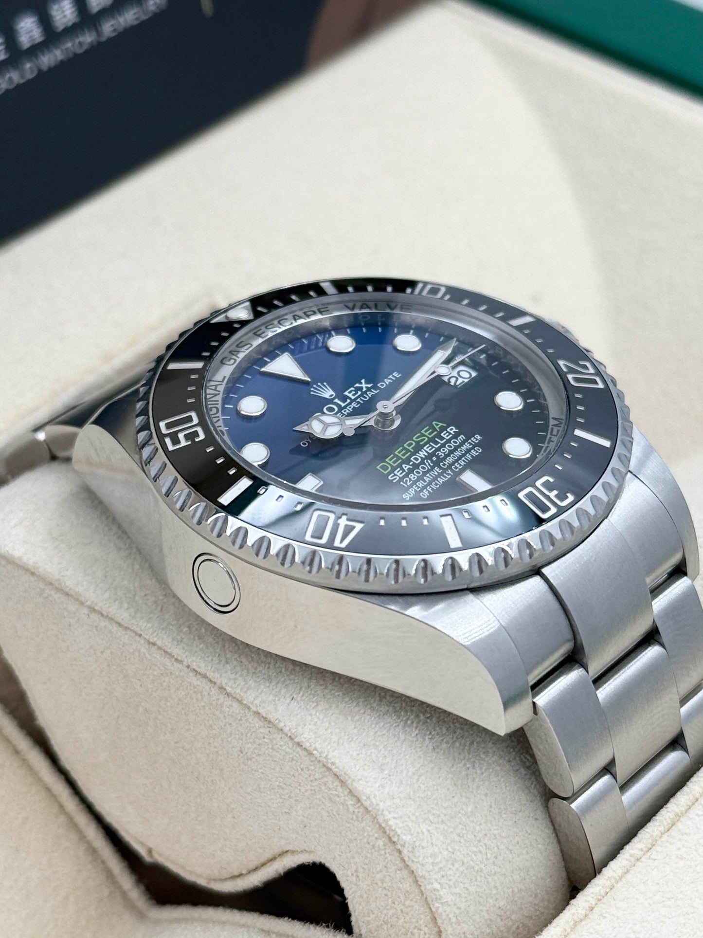 ROLEX 勞力士 DEEPSEA 136660 漸變藍 2023年