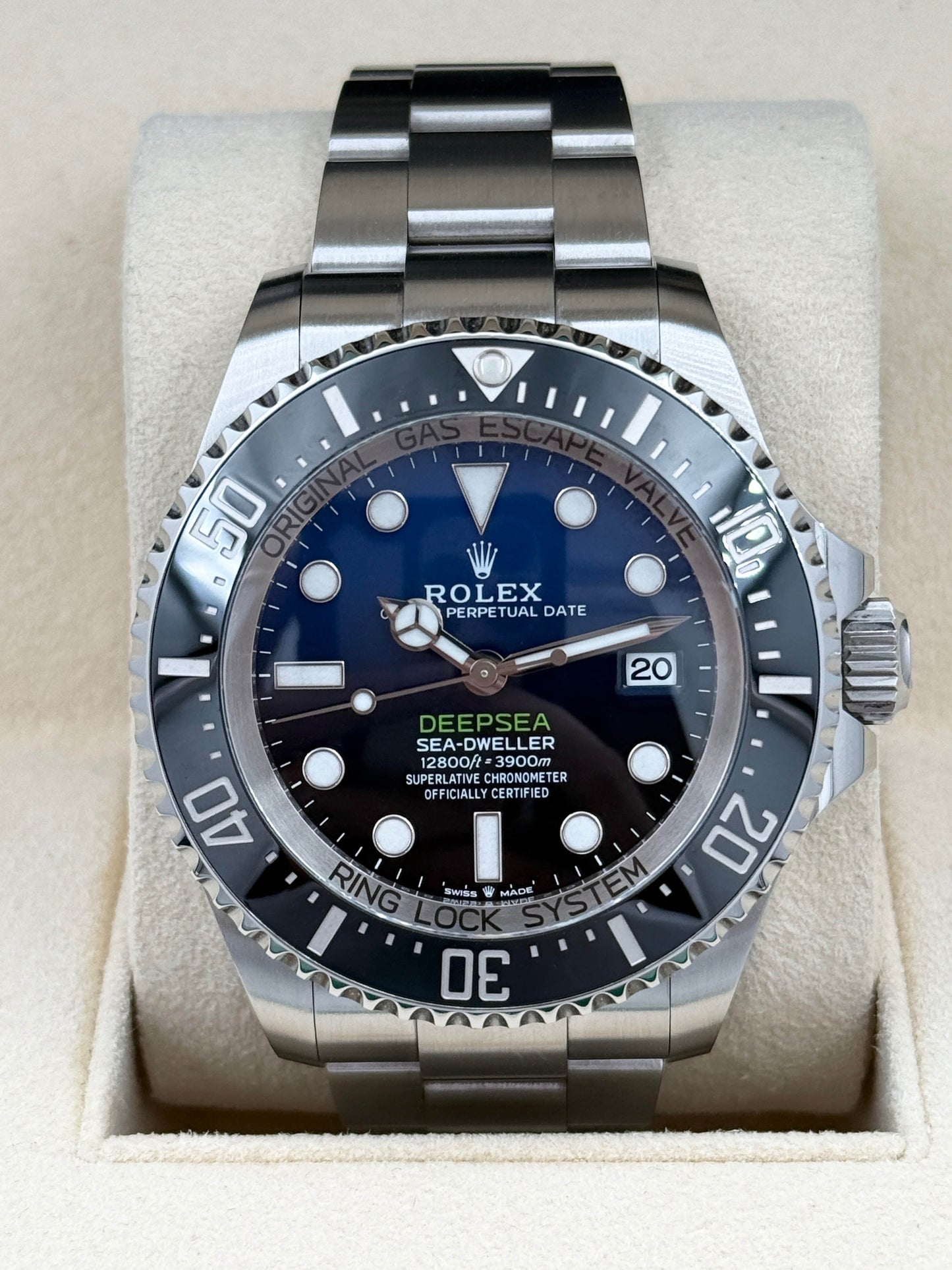 ROLEX 勞力士 DEEPSEA 136660 漸變藍 2023年