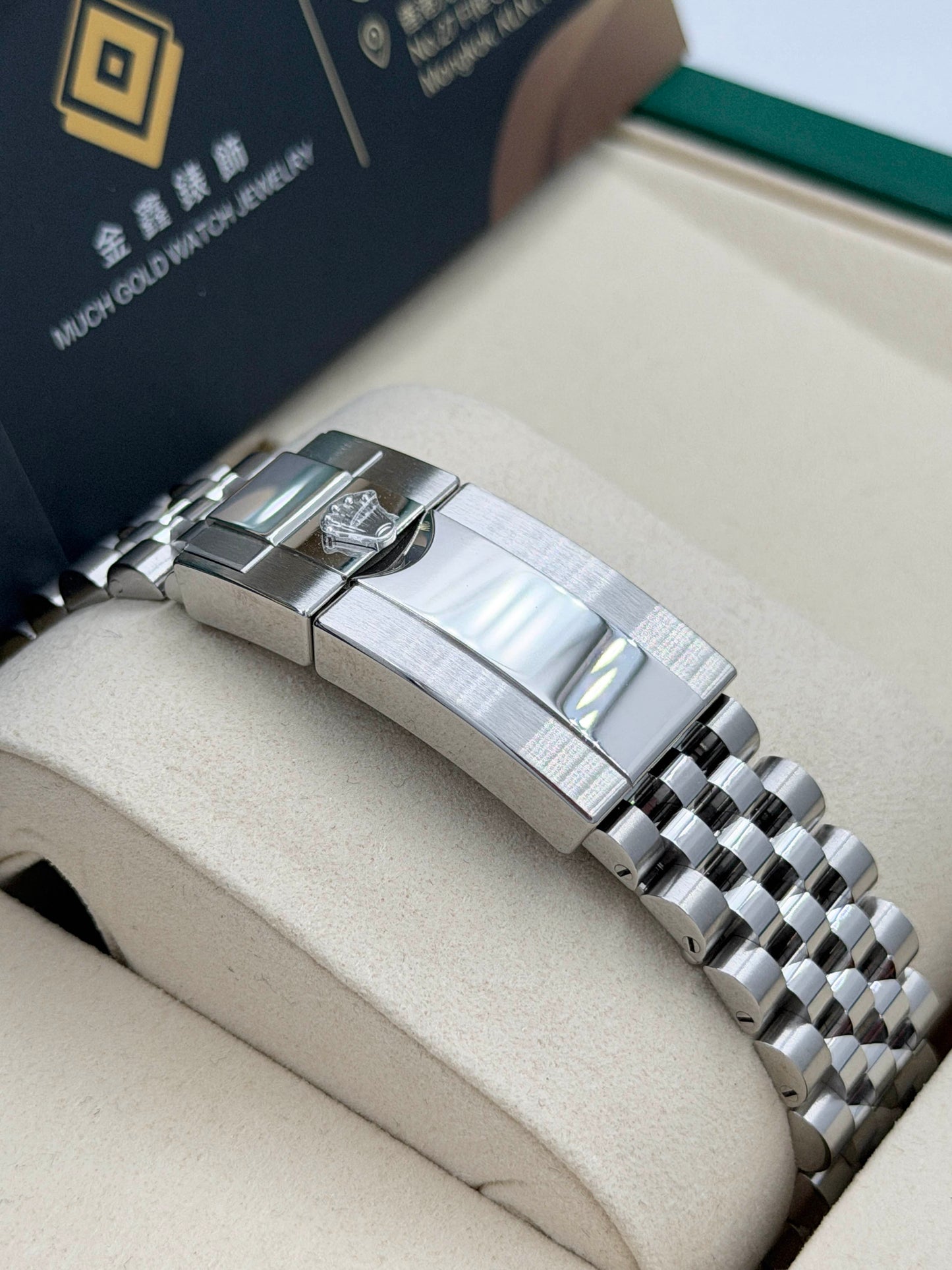 全新 NEW ROLEX 勞力士 GMT-MASTER II 126710GRNR 皮蛋 2025年10月