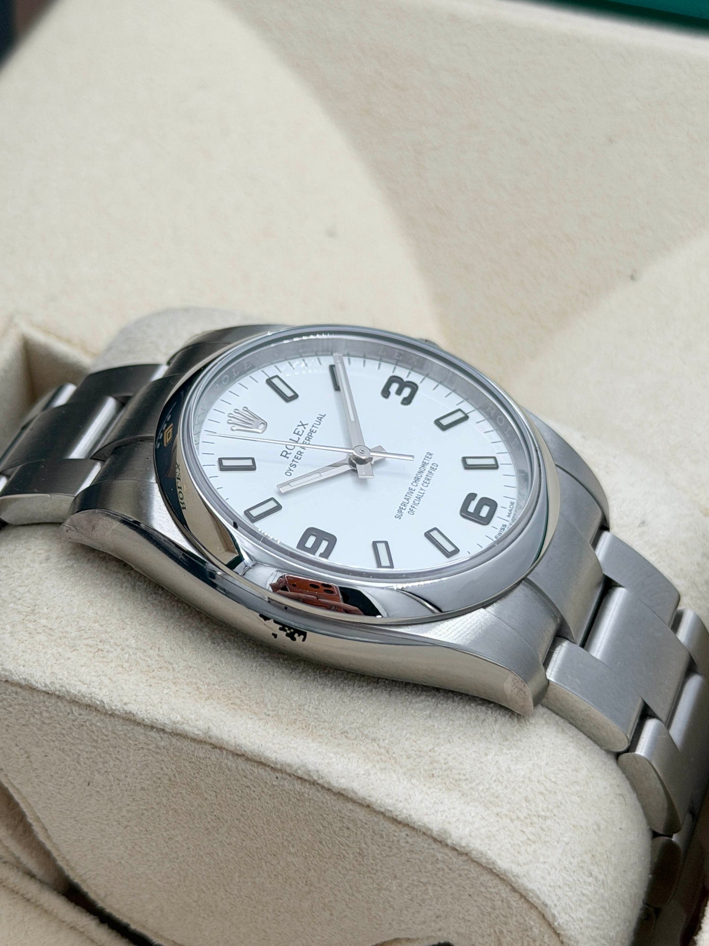ROLEX 勞力士 OYSTER PERPETUAL 114200 白色面