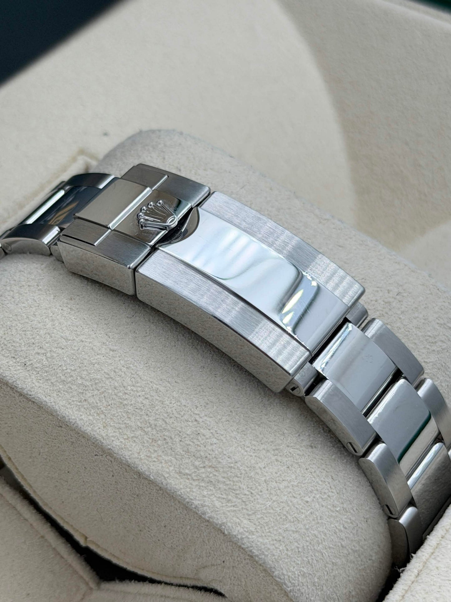 二手 USED ROLEX 勞力士 GMT-MASTER II 126710BLNR 2022年7月 全套