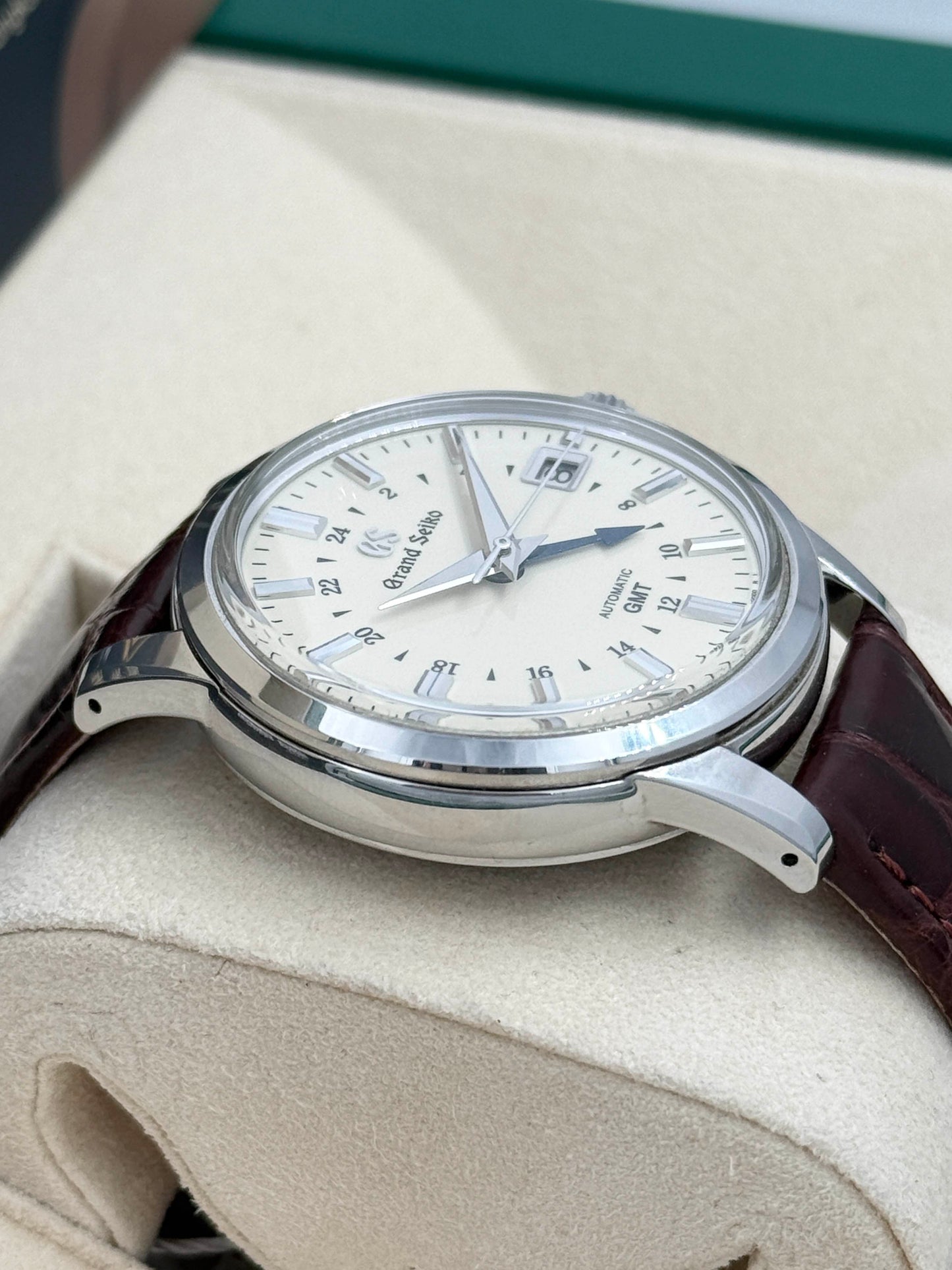 GRAND SEIKO ELEGANCE COLLECTION SBGM221 2023年