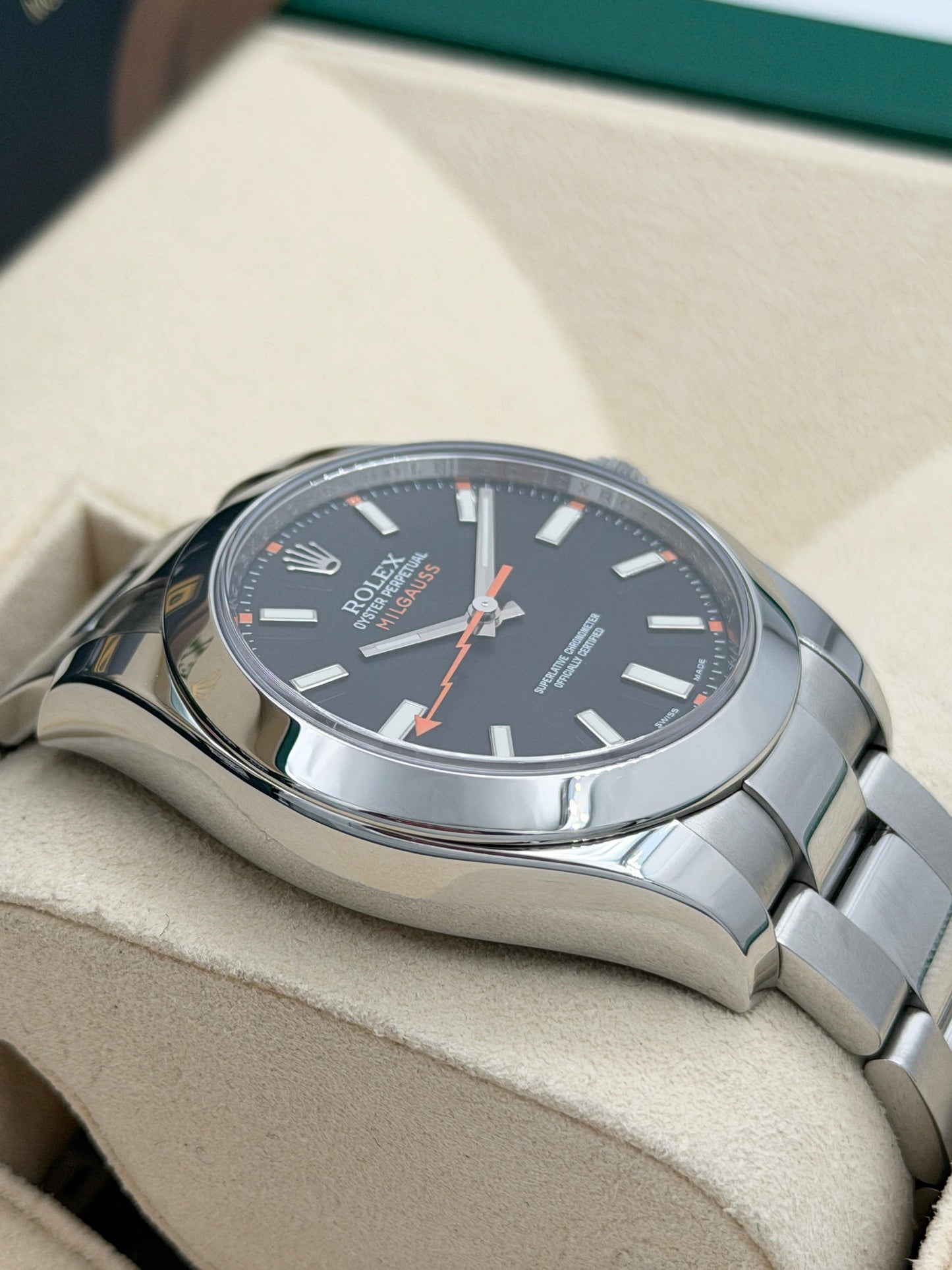 二手 USED  ROLEX 勞力士 MILGAUSS 116400 黑色 2011年5月 齊格 全套 FULL SET