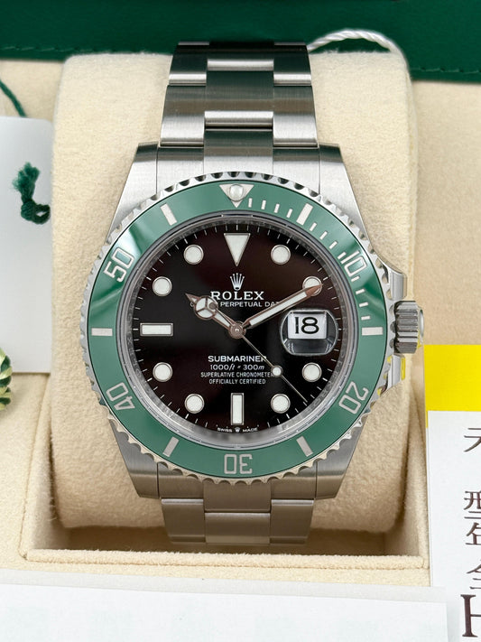 [未使用品 Unused] ROLEX 勞力士 SUBMARINER DATE 126610LV 全齊原裝貼紙