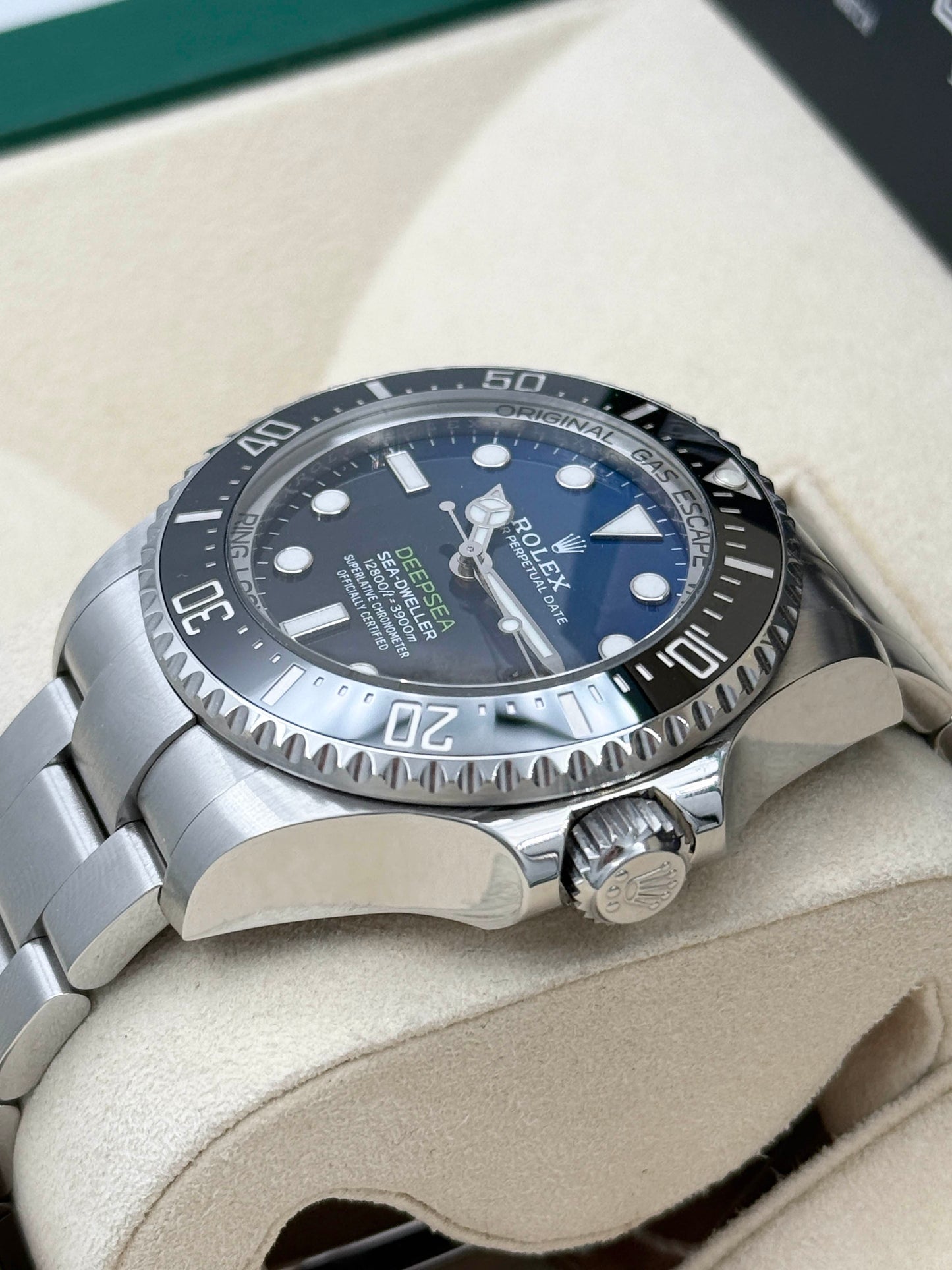 ROLEX 勞力士 DEEPSEA 136660 漸變藍 2023年