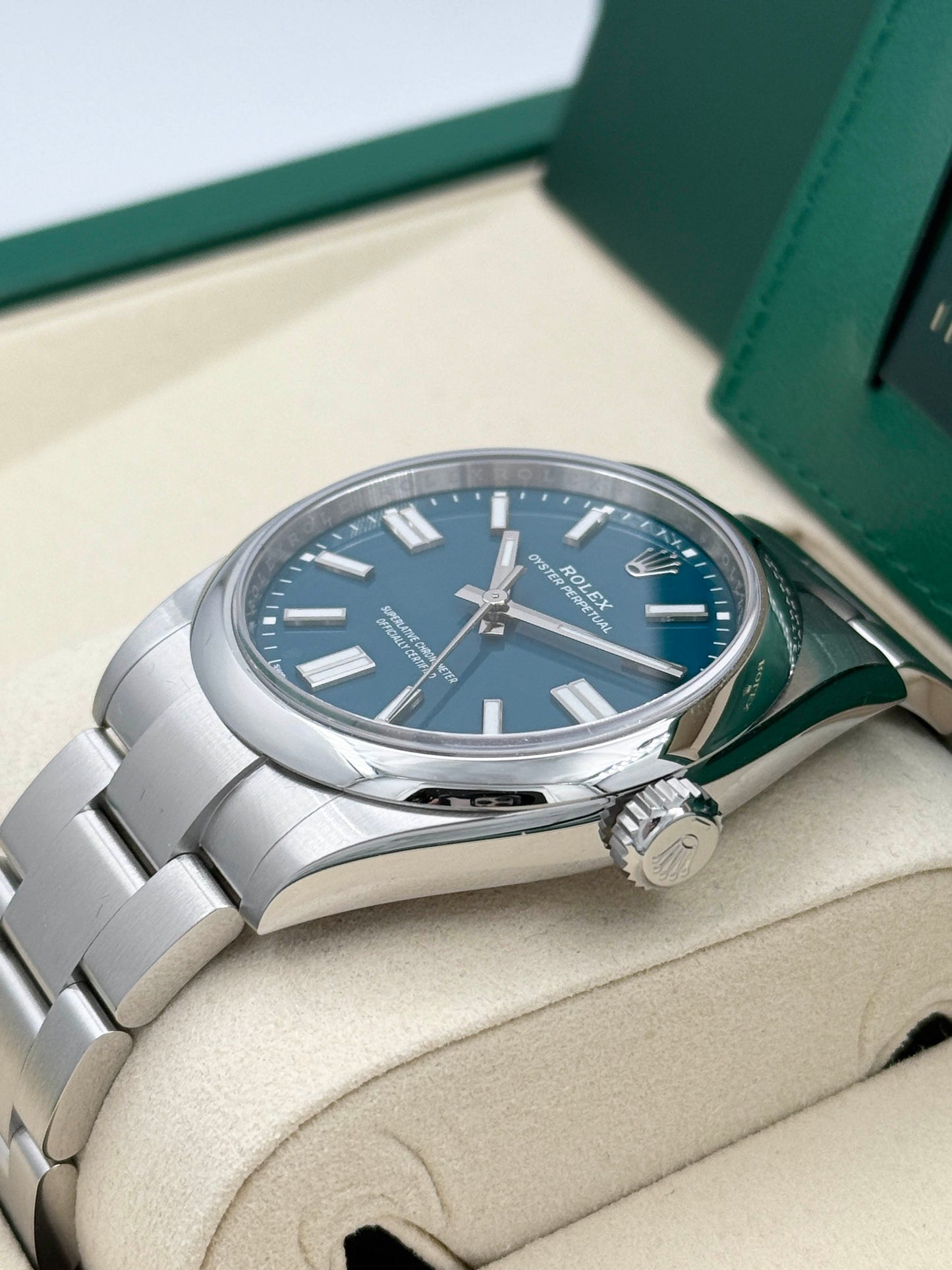 全新 NEW ROLEX 勞力士 OYSTER PERPETUAL 134300 藍色 2025年9月