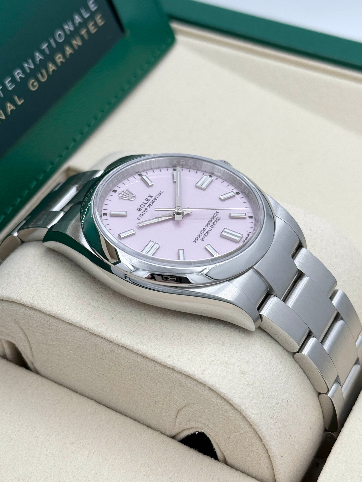全新 NEW ROLEX 勞力士 OYSTER PERPETUAL 126000 糖果粉紅色 2025年9月