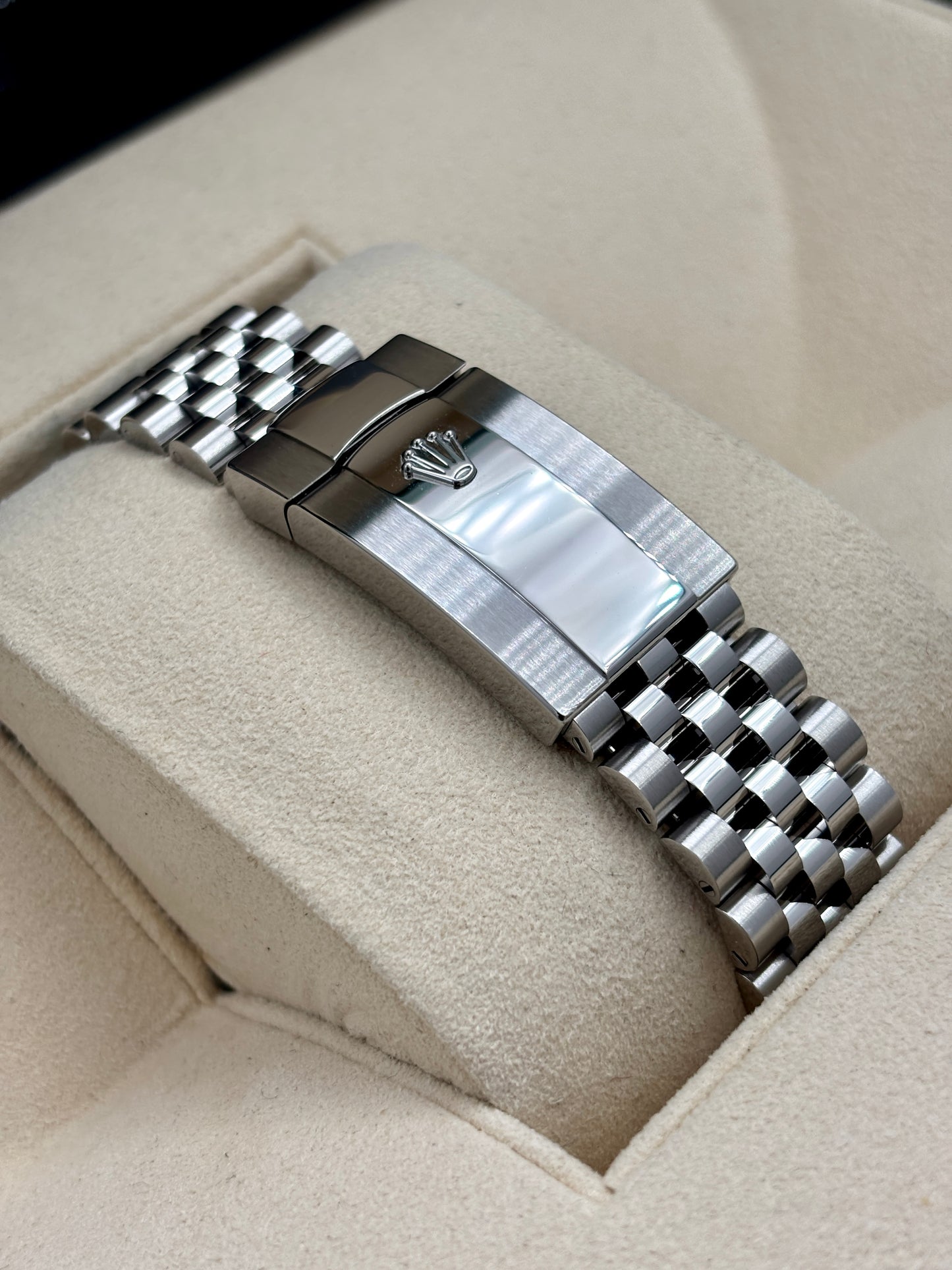 二手 USED  ROLEX 勞力士 DATEJUST 126334 黑色 2023年3月 未打磨 99.9%新 全套 FULL SET