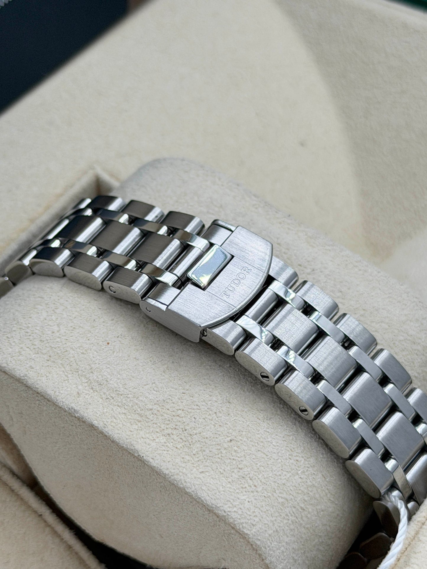 TUDOR 帝舵 ROYAL 28500 黑色面 2021年