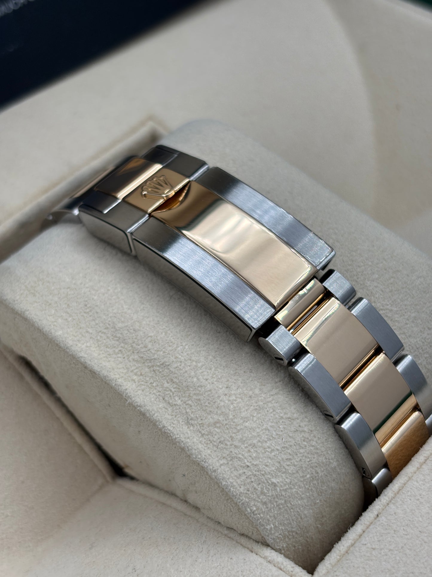 [SOLD OUT]二手 USED  ROLEX 勞力士 DAYTONA 116503G 黑色鑽石字 2017年2月 全套 FULL SET