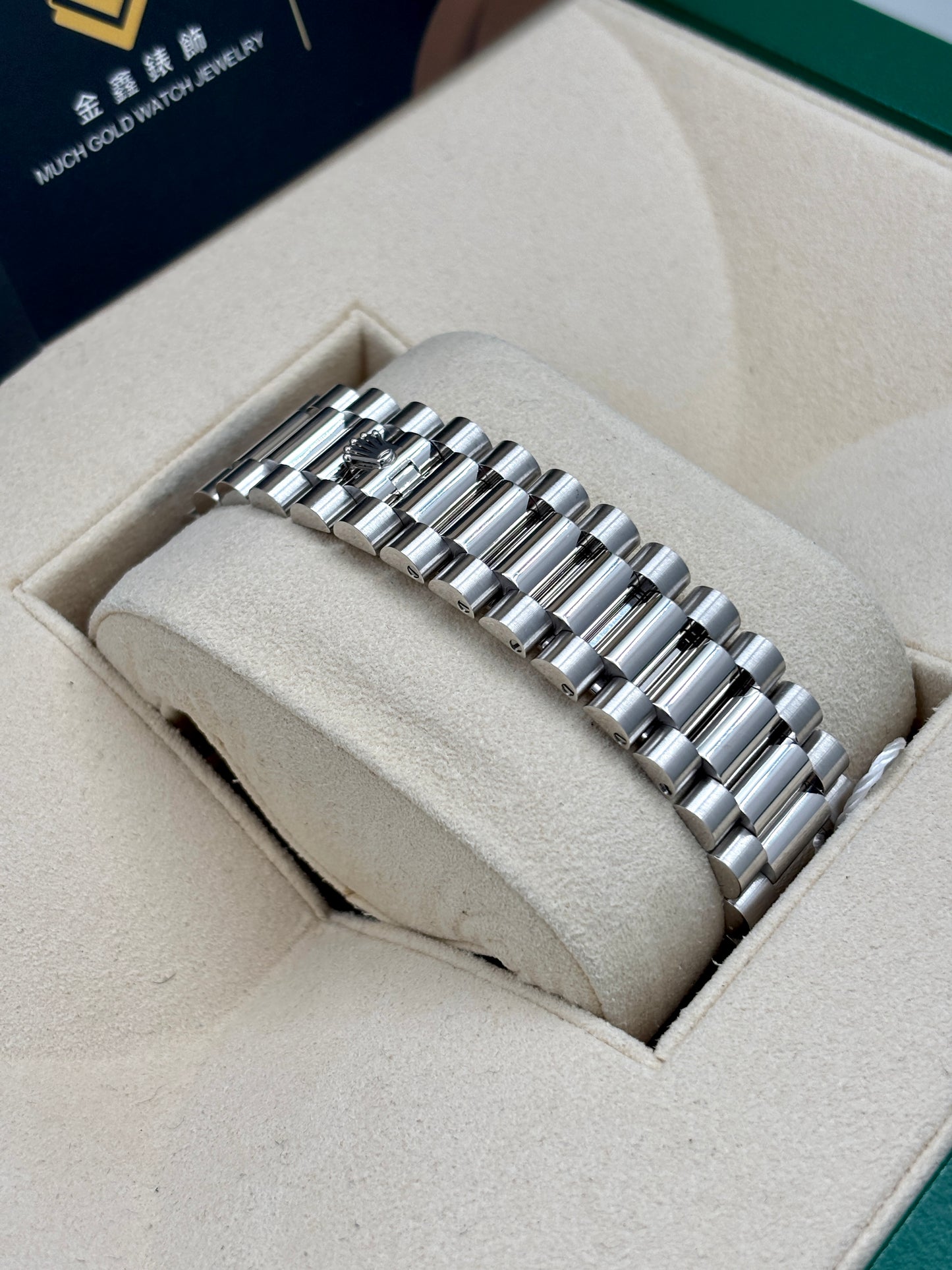 [SOLD OUT]二手 USED  ROLEX 勞力士 DAYDATE 228206 鉑金冰藍面方鑽字 2018年6月 保養卡