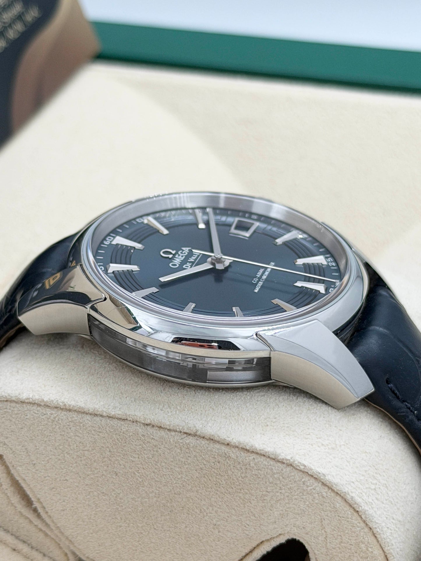 OMEGA 歐米茄 DE VILLE HOUR VISION 43333412103001 2024年