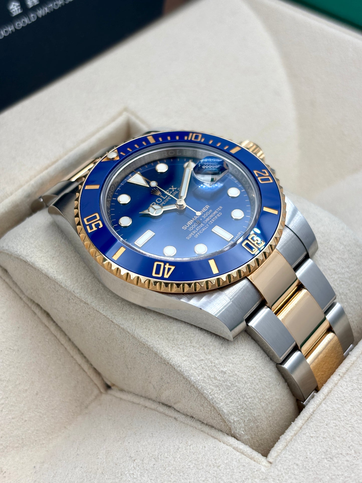 [SOLD OUT]二手 USED  ROLEX 勞力士 SUBMARINER DATE 116613LB 藍色 2019年4月 保養卡