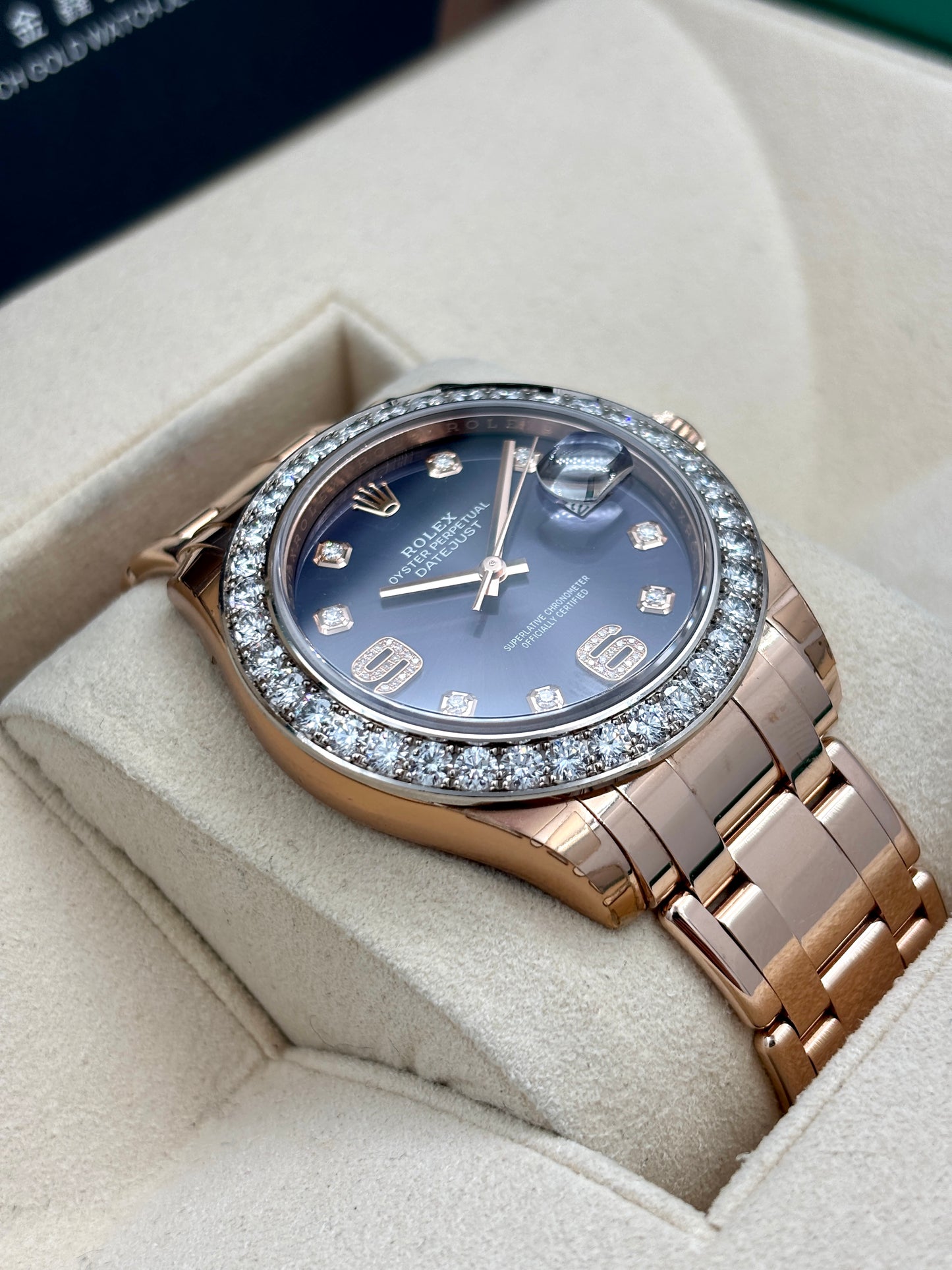 [SOLD OUT]二手 USED  ROLEX 勞力士 PEARL MASTER 86285 鑜鑽茄紫色 2018年5月 齊格 少量膠紙 白綠牌 全套 FULL SET