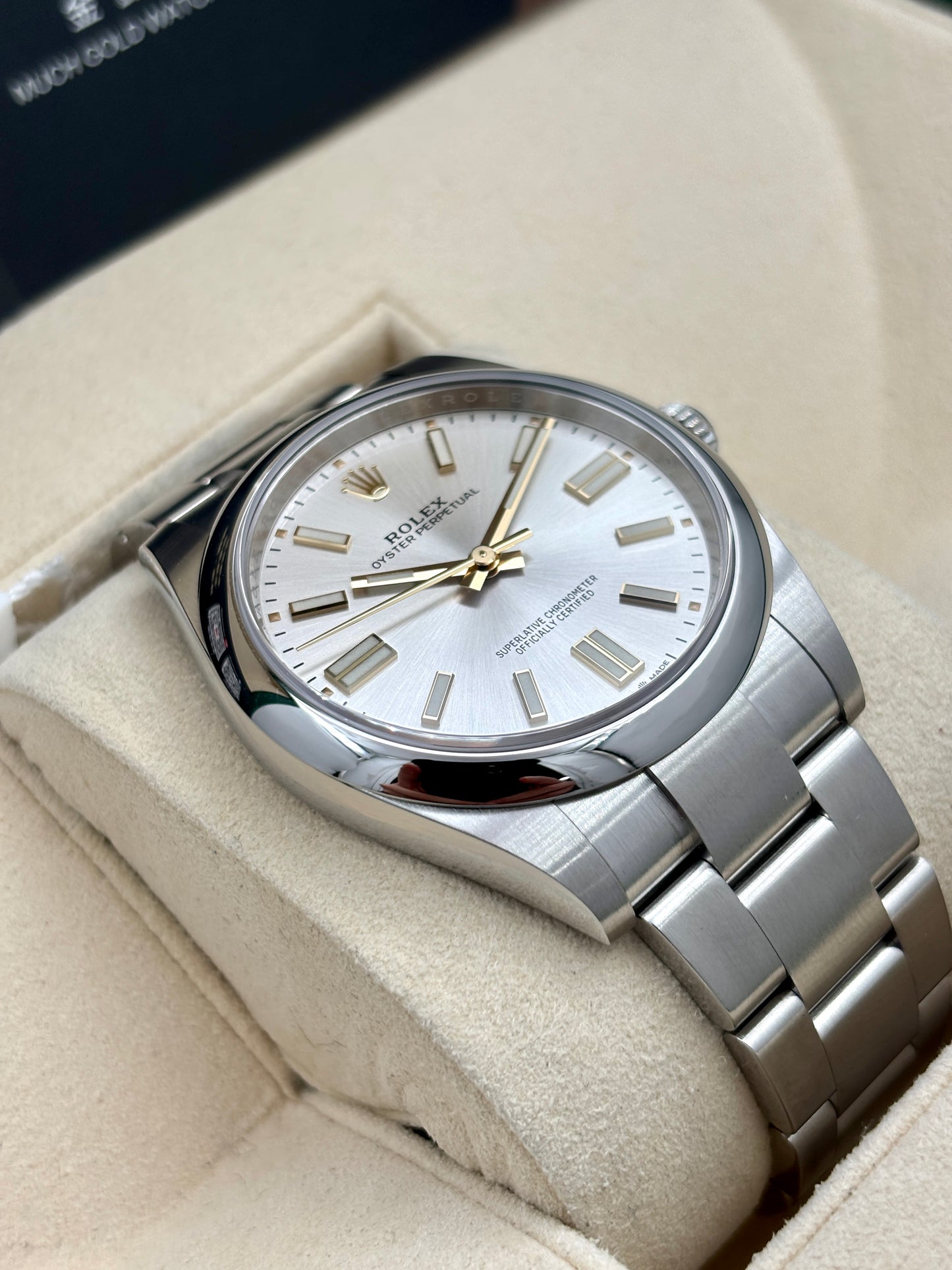 二手 USED  ROLEX 勞力士 OYSTER PERPETUAL 124300 銀色 2024年2月 99.9%新 未打磨 全套 FULL SET