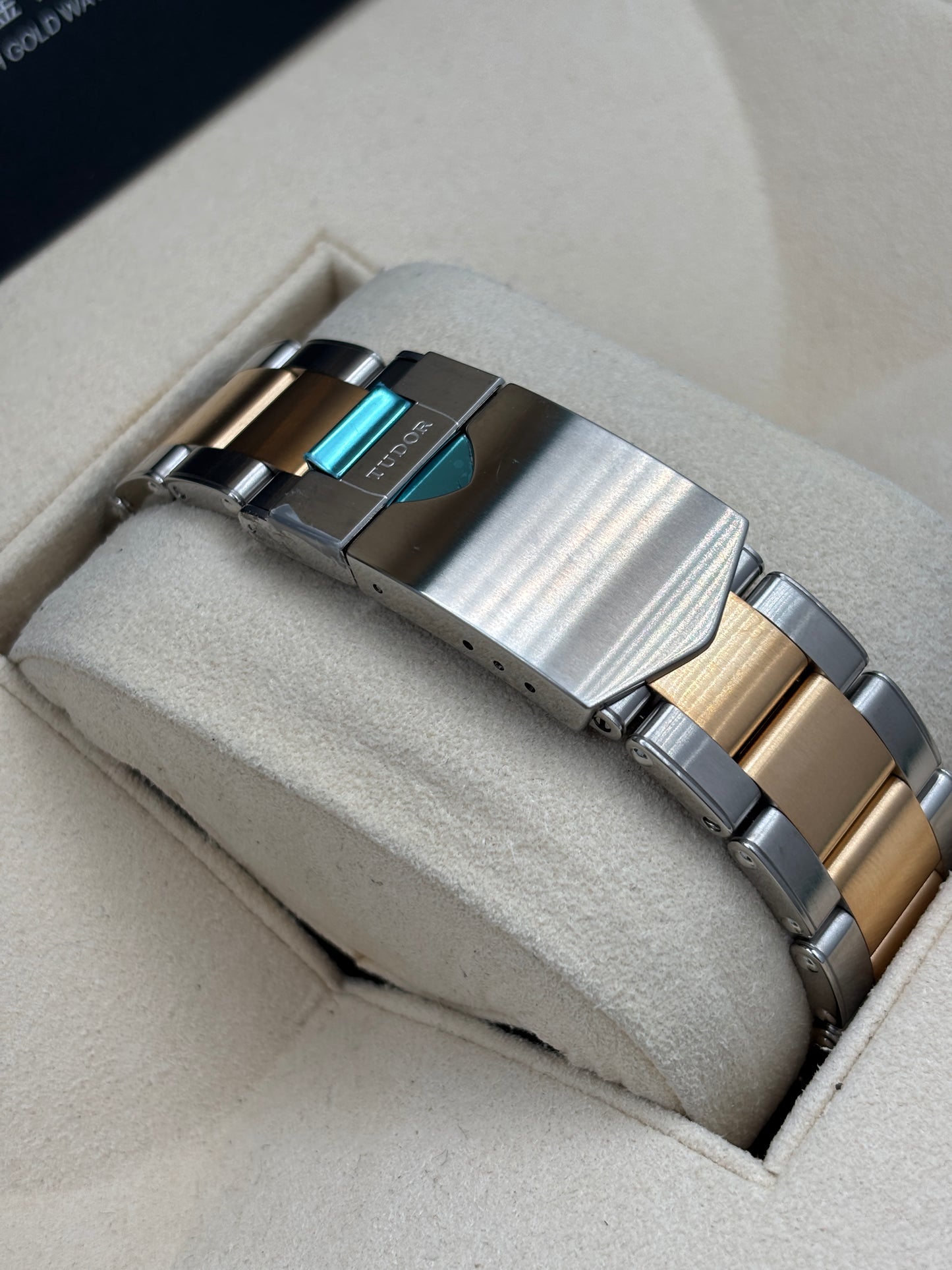 全新 NEW  TUDOR 帝舵 BLACK BAY S&amp;G M79733N 金色 2026年5月 全套 FULL SET