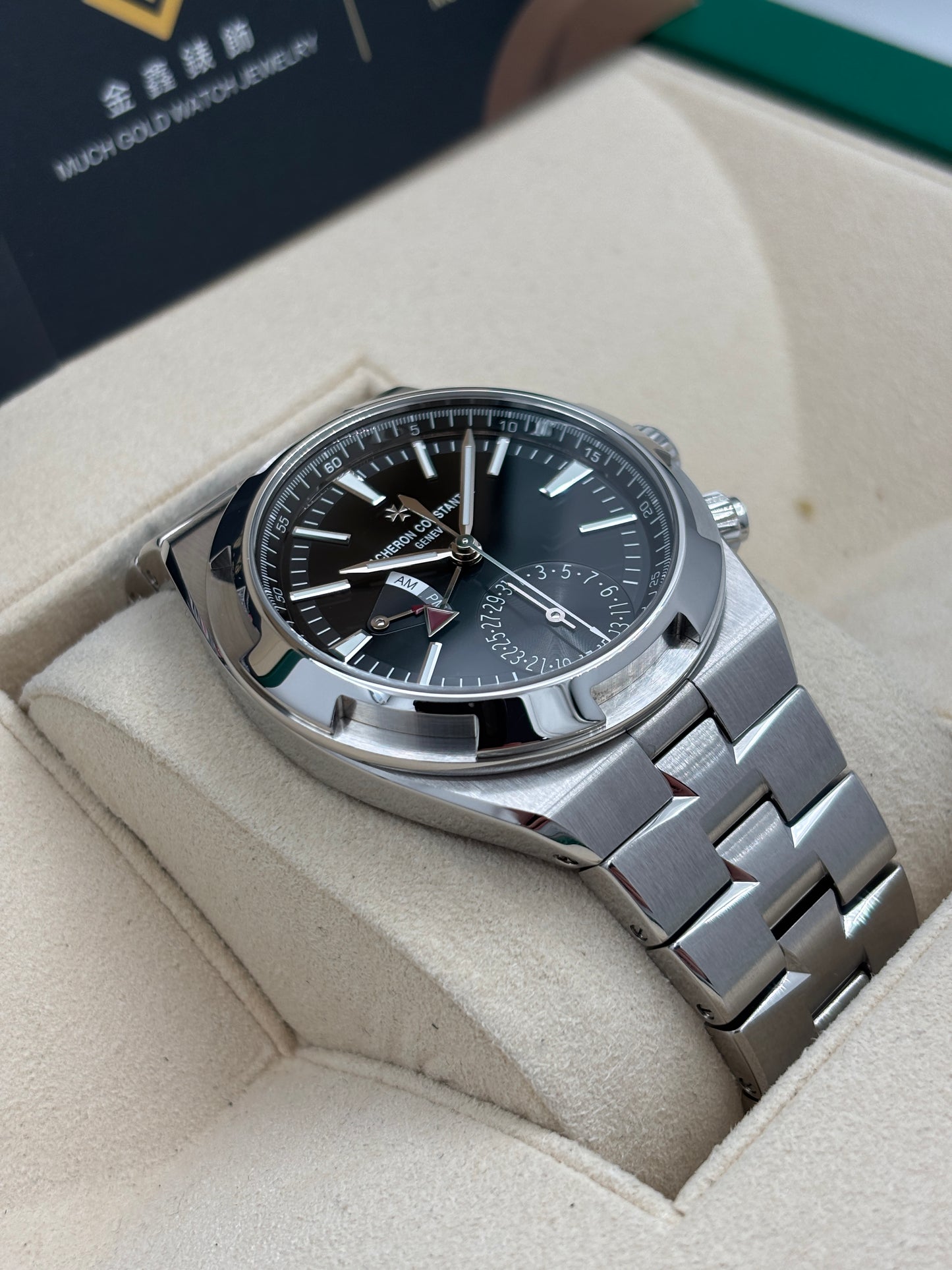 二手 USED  VACHERON CONSTANTIN 江詩丹頓 OVERSEAS 7900V/110A-B546 黑色 2022年12月 未打磨 99.99%新 全套 FULL SET