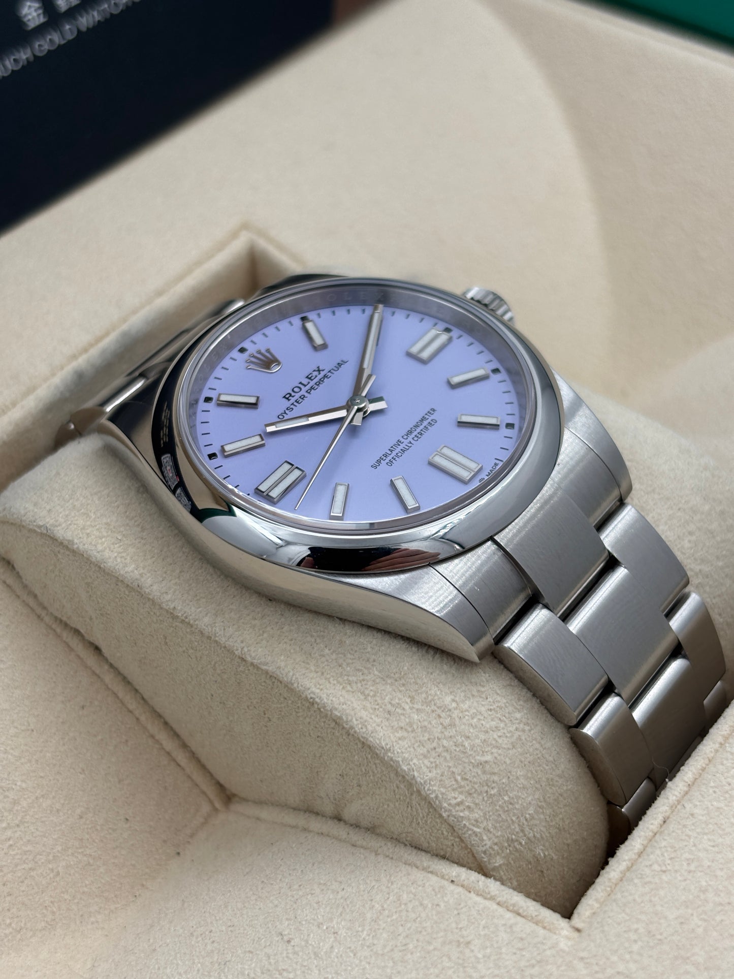 二手 USED  ROLEX 勞力士 OYSTER PERPETUAL 134300 薰衣草紫 2025年12月 未打磨 99.99%新 全套 FULL SET