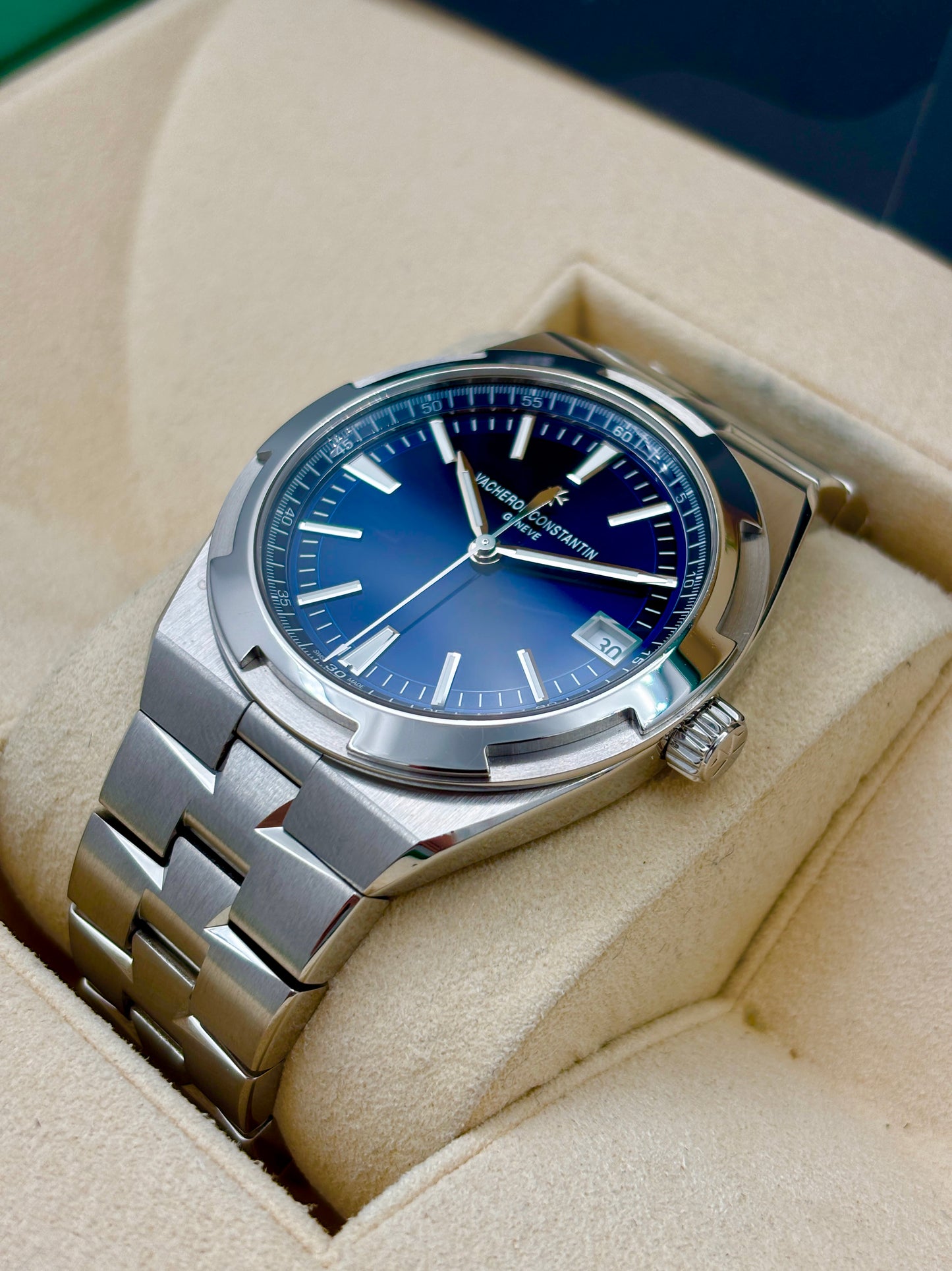 二手 USED  VACHERON CONSTANTIN 江詩丹頓 OVERSEAS 4500V/110A-B128 藍色 2020年6月 未打磨 全套 FULL SET AD單