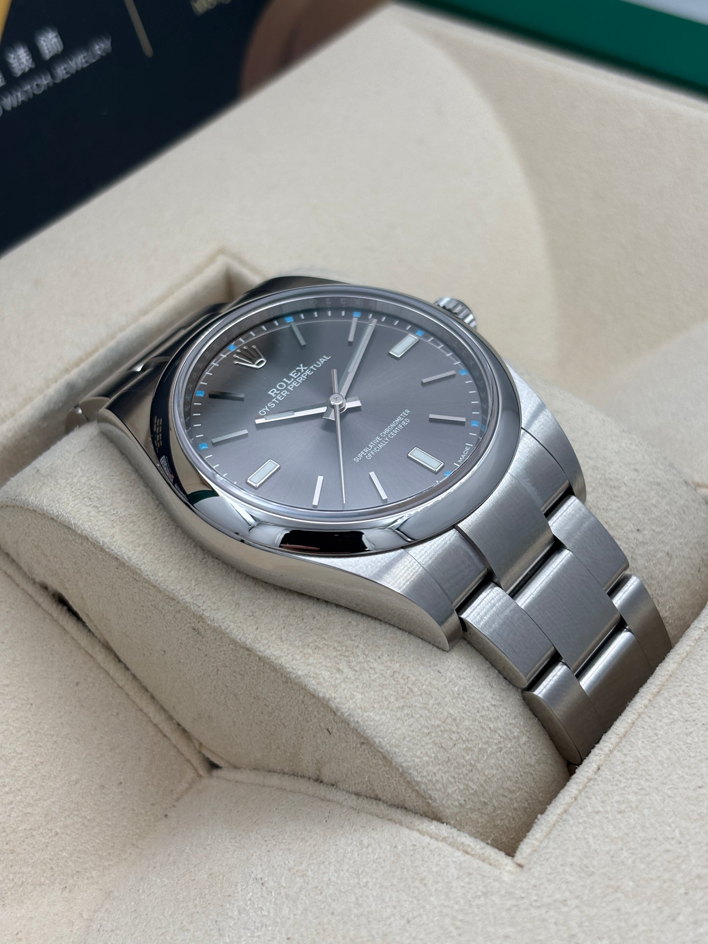 二手 USED  ROLEX 勞力士 OYSTER PERPETUAL 114300 灰色 2019年7月 全套 FULL SET