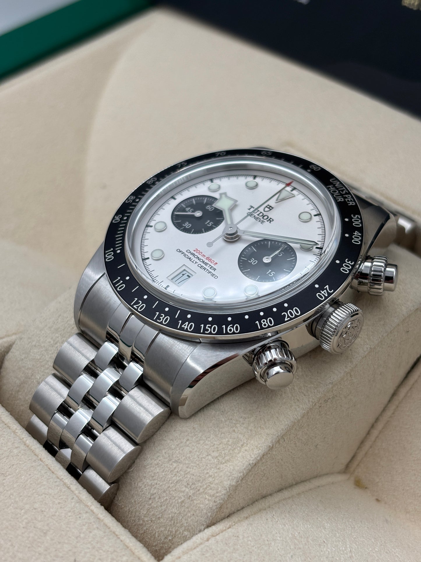 二手 USED  TUDOR 帝舵 BLACK BAY CHRONOGRAPH 79360N 白色 2026年5月 珠帶 未打磨 全套 FULL SET