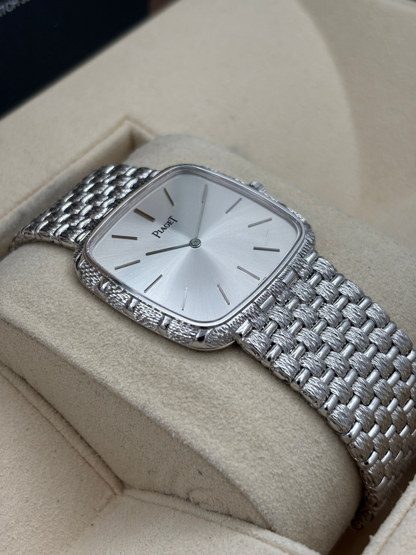 二手 USED  PIAGET 伯爵 PIAGET WATCH 9771 D23 銀色 18K金 錶重2.6兩 淨錶 WATCH ONLY