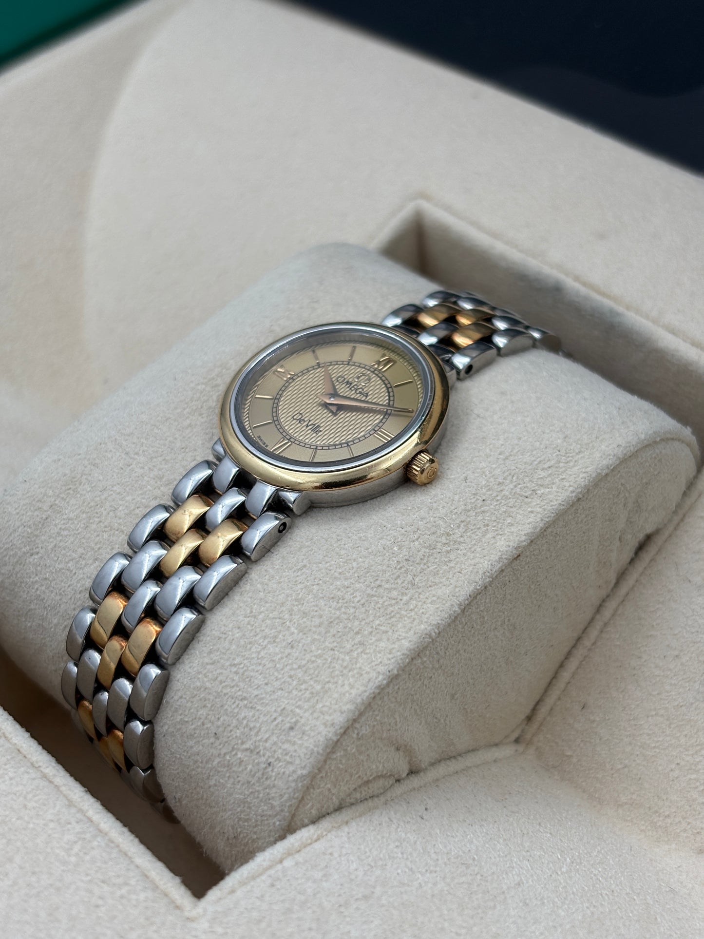 二手 USED  OMEGA 歐米茄 DE VILLE 7374.11.00 金色 淨錶 WATCH ONLY