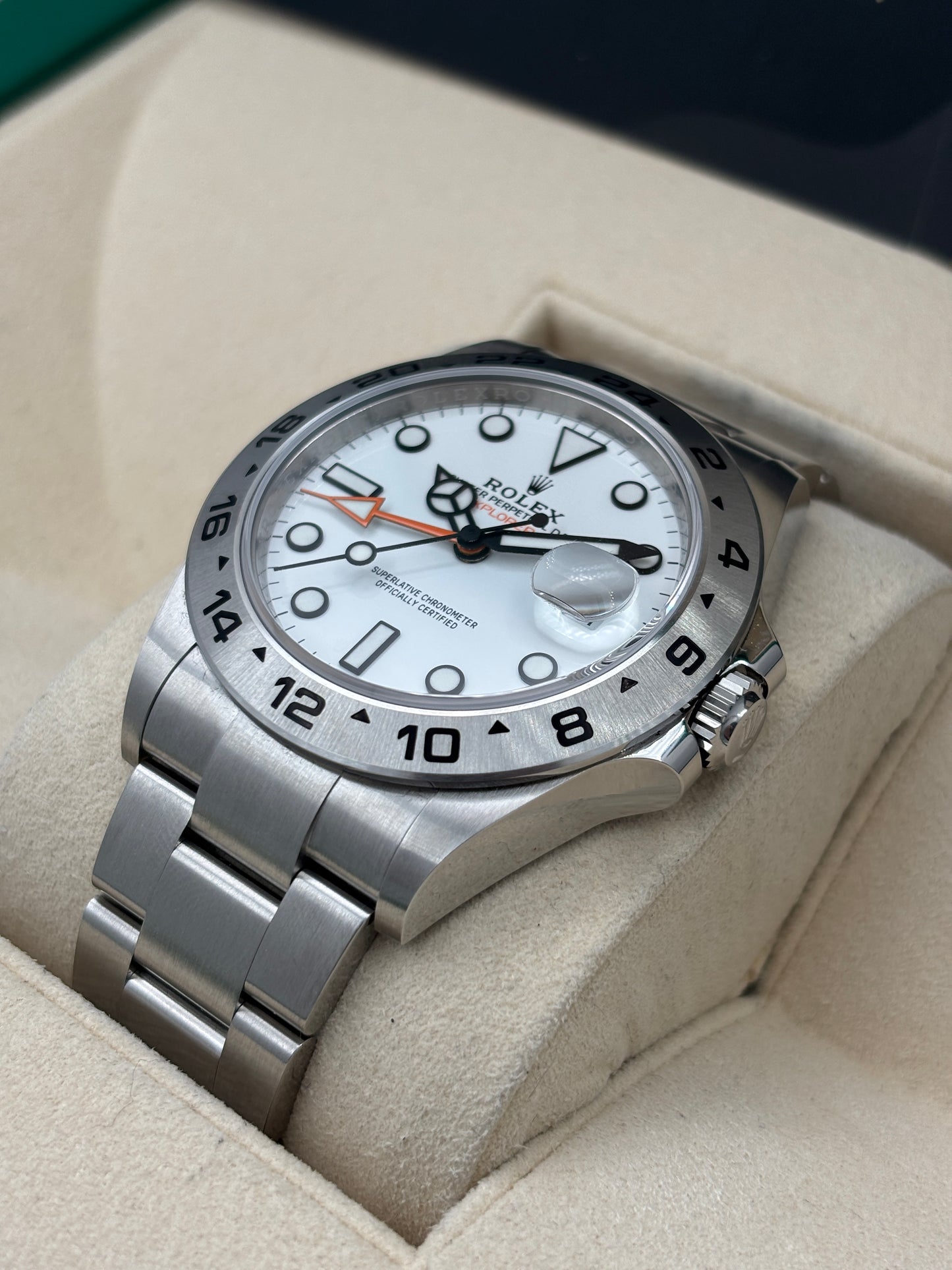 未使用品 NEW OLD STOCK  ROLEX 勞力士 EXPLORER II 226570 白色 2024年11月 全套 FULL SET