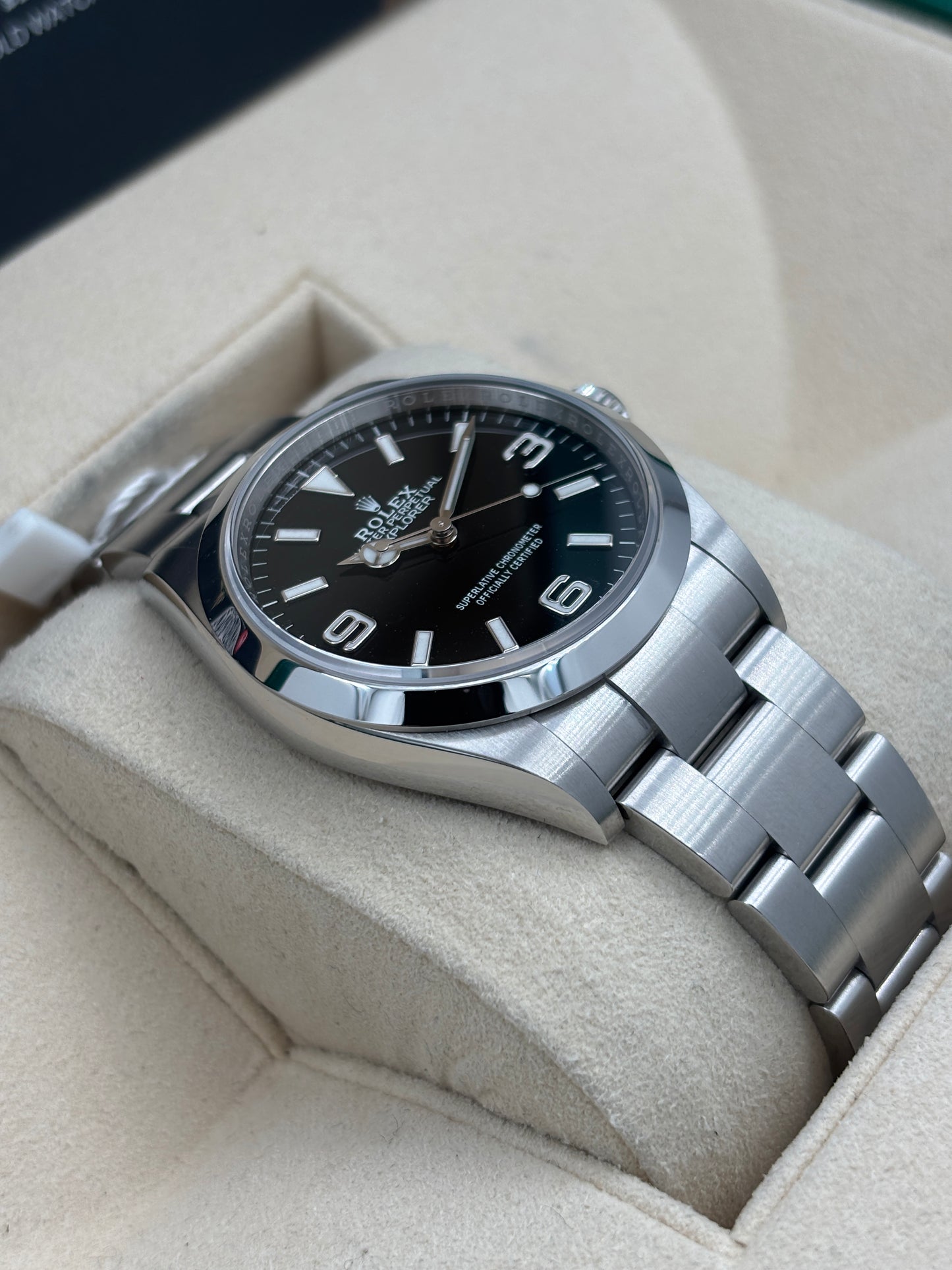 二手 USED  ROLEX 勞力士 EXPLORER 124270 黑色 2022年1月 未打磨 99.99%新 全套 FULL SET