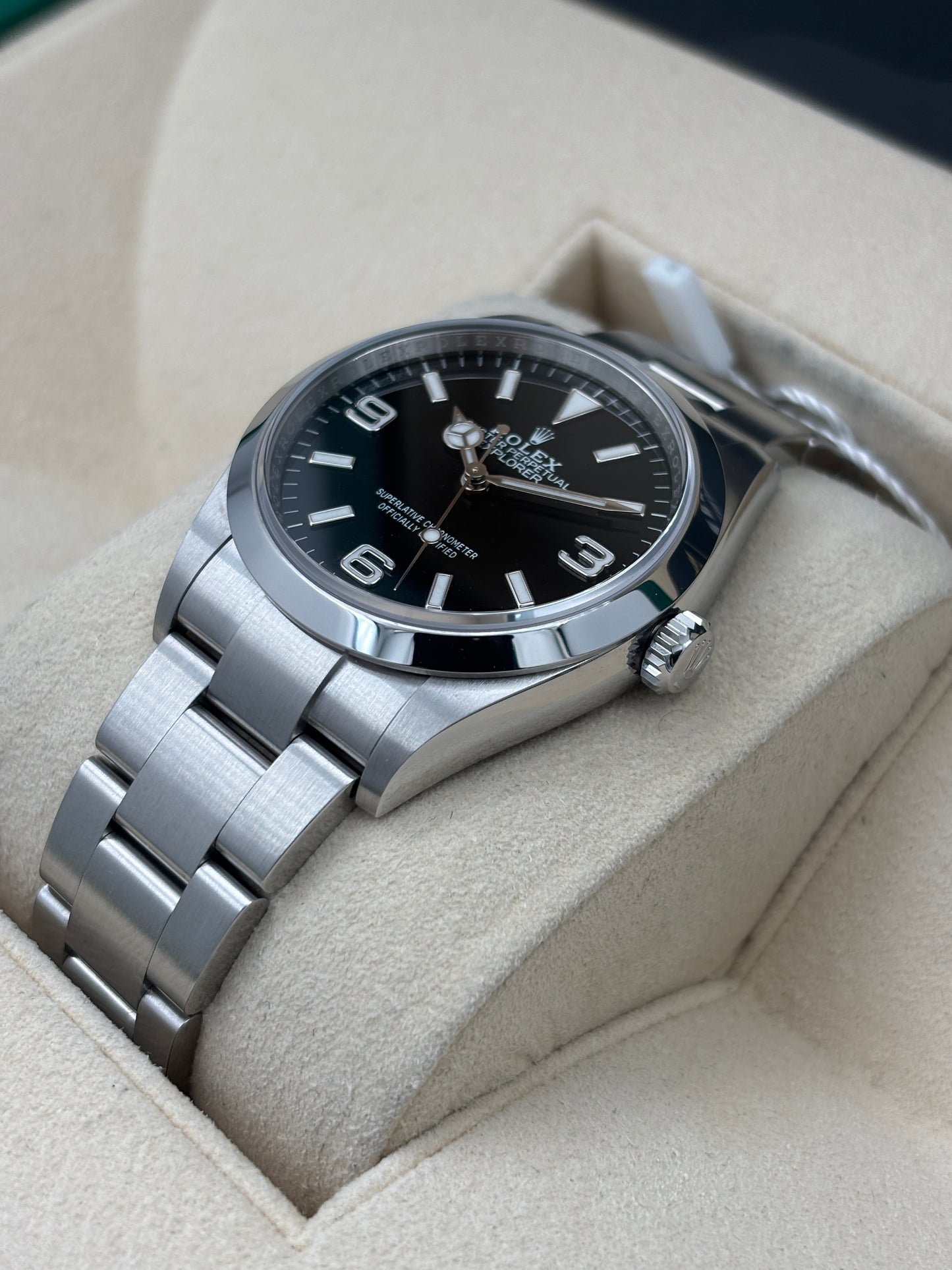 二手 USED  ROLEX 勞力士 EXPLORER 124270 黑色 2022年1月 未打磨 99.99%新 全套 FULL SET