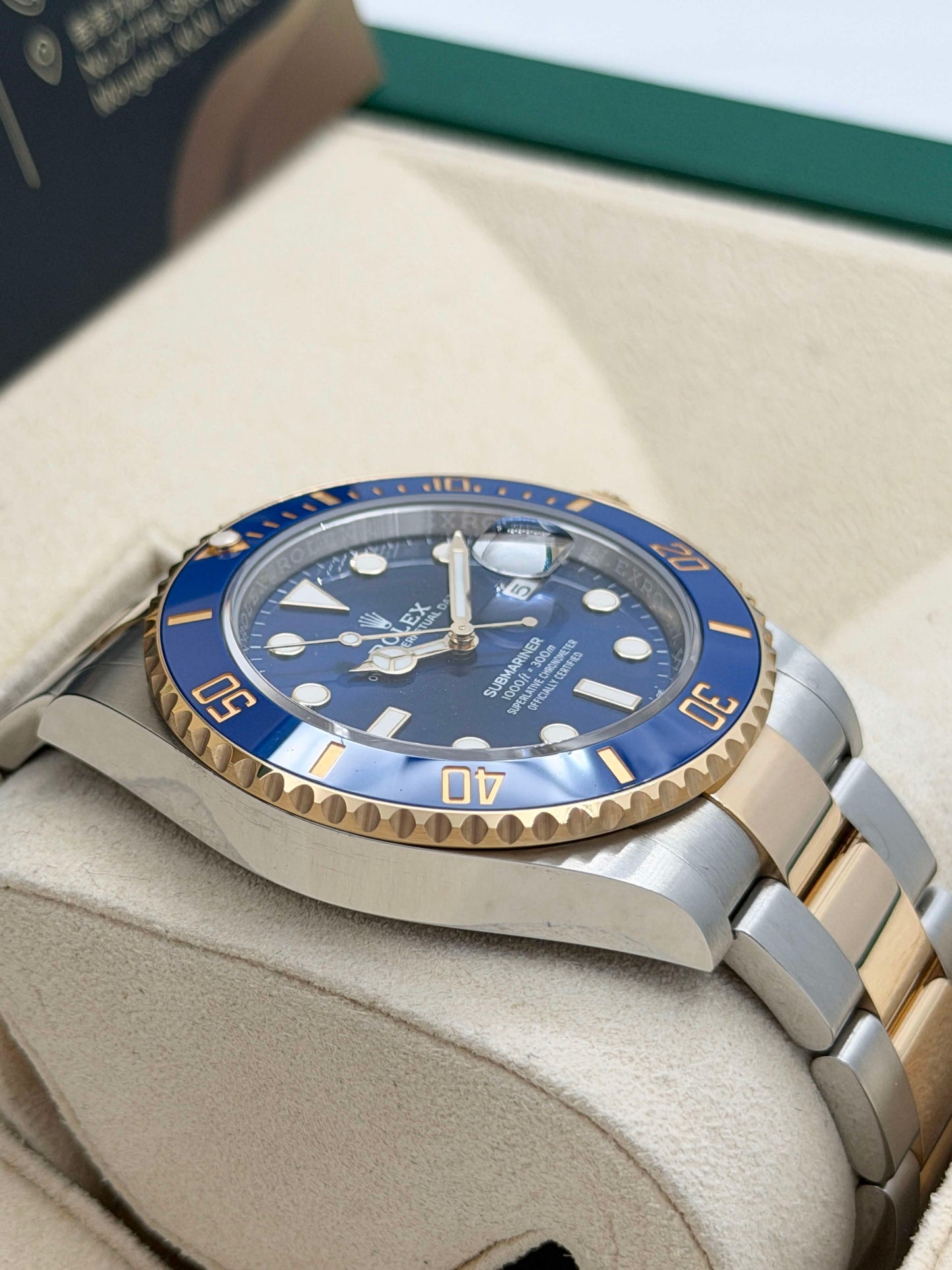 未使用品 Unused ROLEX 勞力士 SUBMARINER DATE 126613LB 2024年 金鋼藍藍