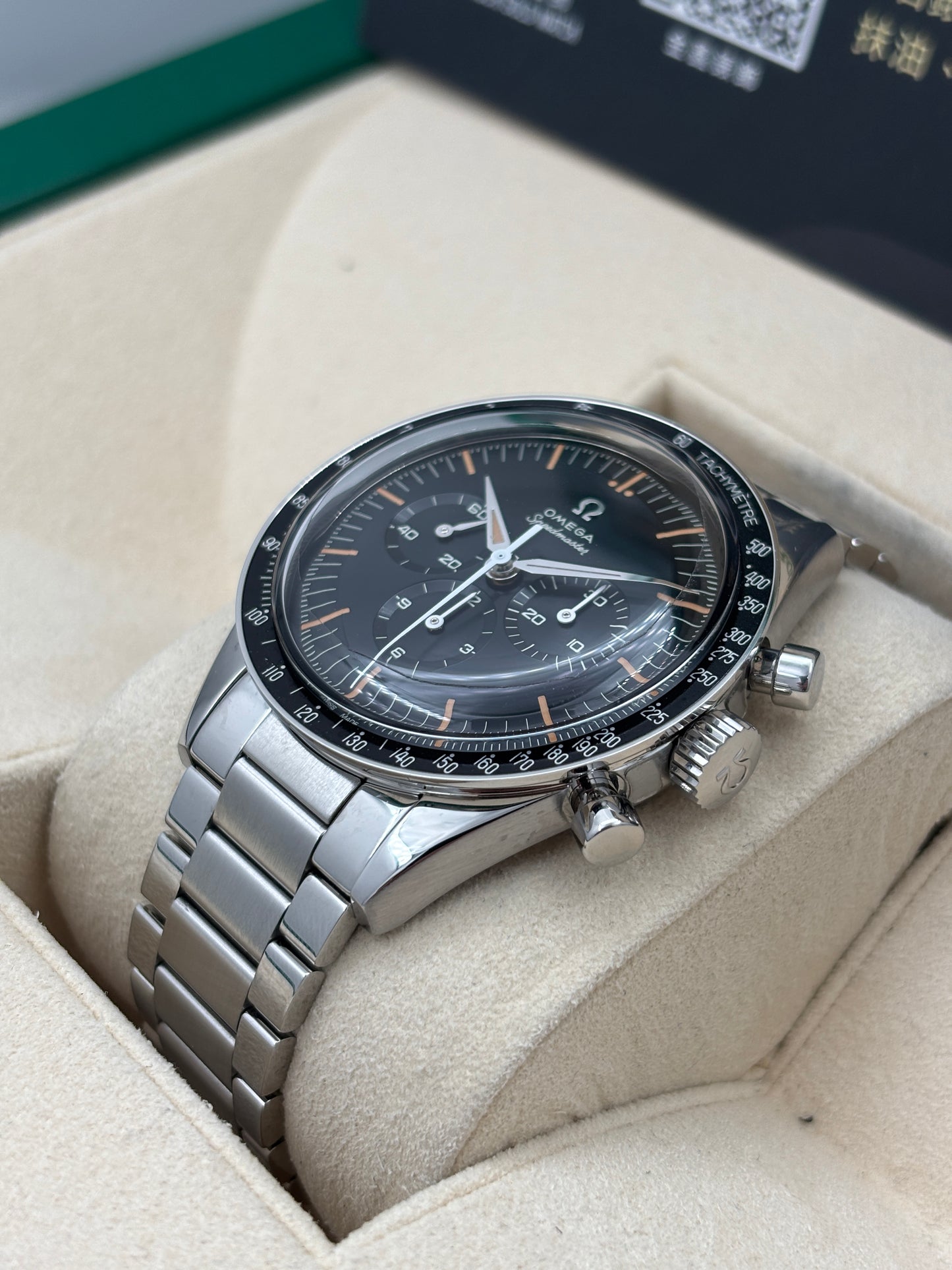 二手 USED  OMEGA 歐米茄 SPEEDMASTER 'FIRST OMEGA IN SPACE' 310.30.40.50.06.001 黑色 2024年10月 手動上鏈 99.99%新 全套 FULL SET