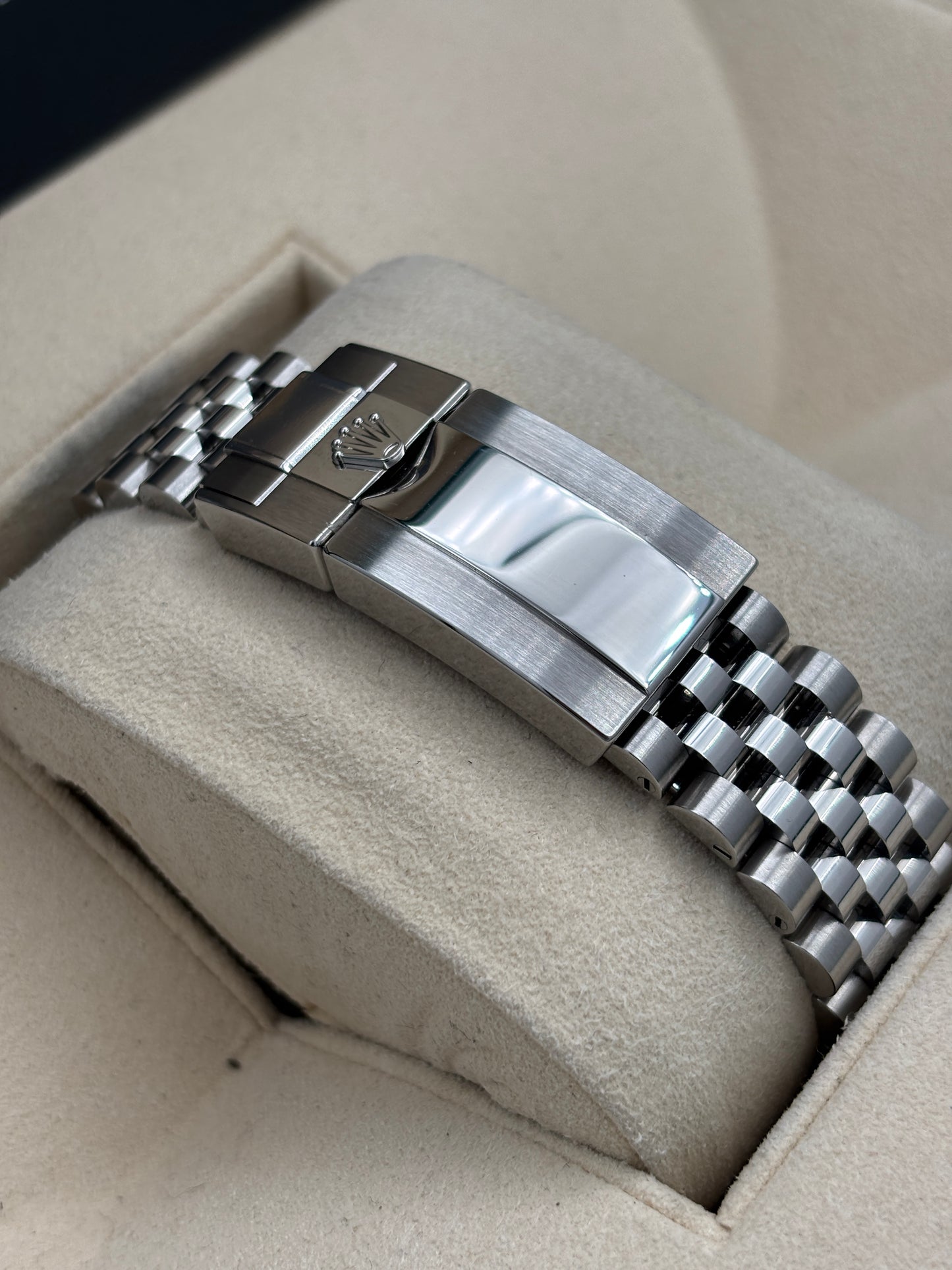 二手 USED  ROLEX 勞力士 GMT-MASTER II 126710GRNR 黑色 2024年9月 未打磨 全套 FULL SET