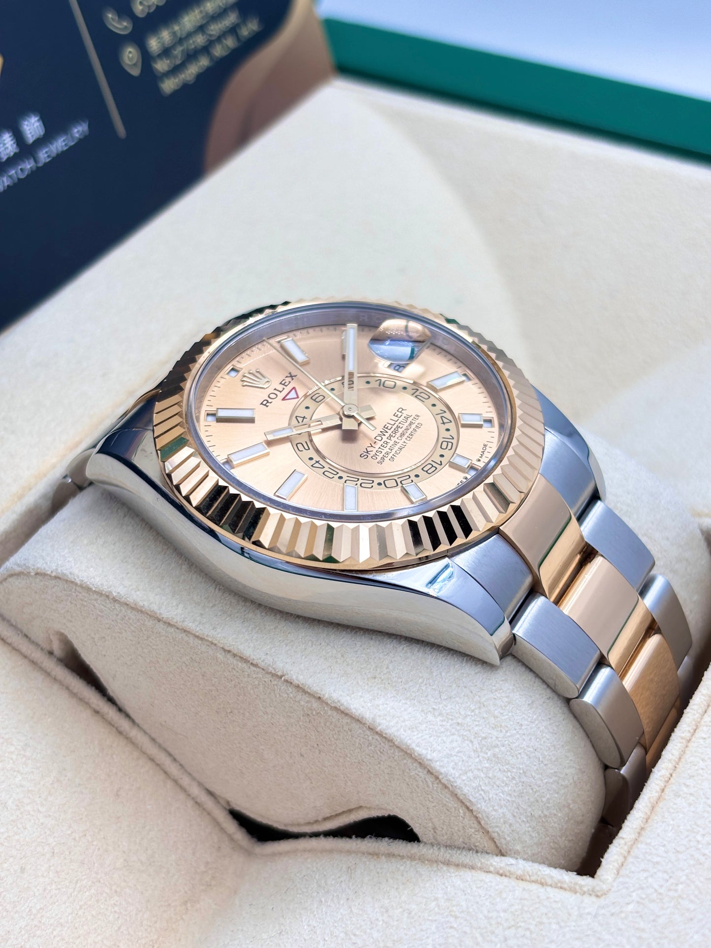 二手 Used Rolex 勞力士 SkyDweller 336933 香檳金 間金  2024年 全套 Full Set