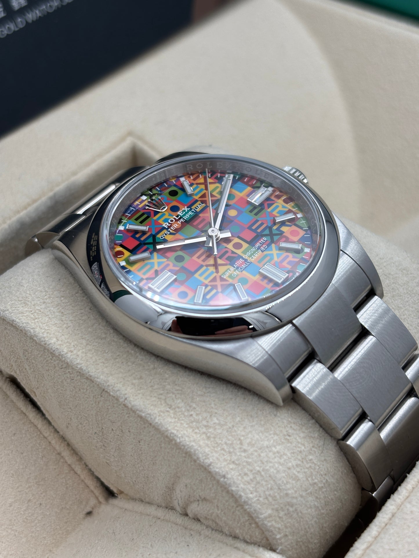 全新 NEW  ROLEX 勞力士 OYSTER PERPETUAL 126000 紀念花紋 2026年7月 木紋保卡 全套 FULL SET
