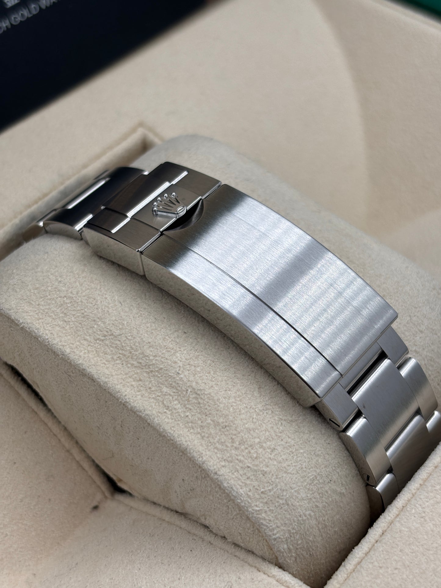 二手 USED  ROLEX 勞力士 SUBMARINER DATE 126610LV 黑色 2026年3月 99.99%新 全套 FULL SET