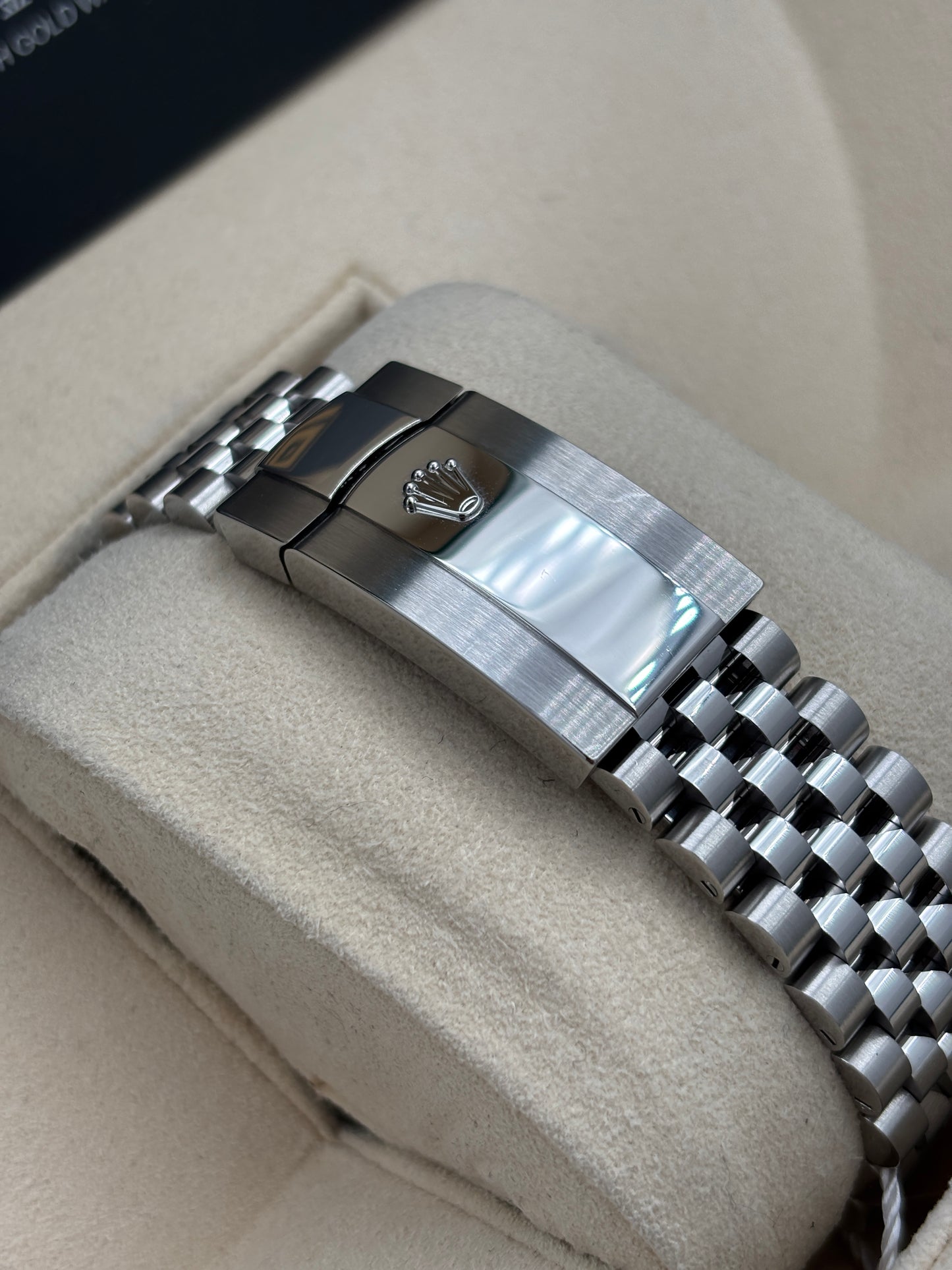 二手 USED  ROLEX 勞力士 DATEJUST 126300 灰色 2024年6月 珠帶 全套 FULL SET