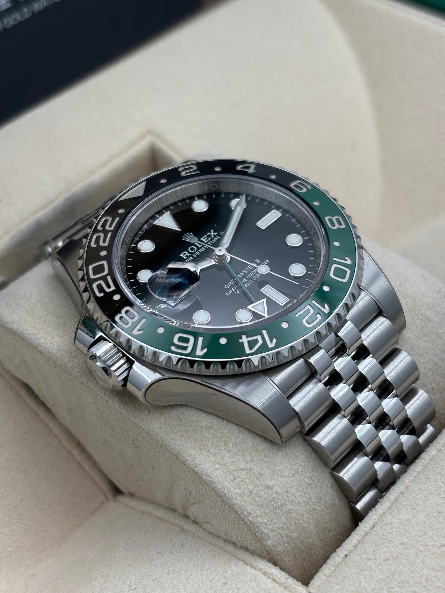 二手 USED  ROLEX GMT-MASTER II 126720VTNR 2026年1月 未打磨 99.99%新 全套 FULL SET