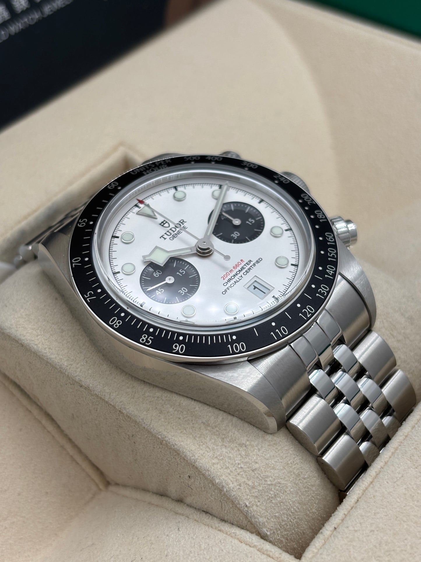 二手 USED  TUDOR 帝舵 BLACK BAY CHRONOGRAPH 79360N 白色 2025年9月 珠帶 全套 FULL SET