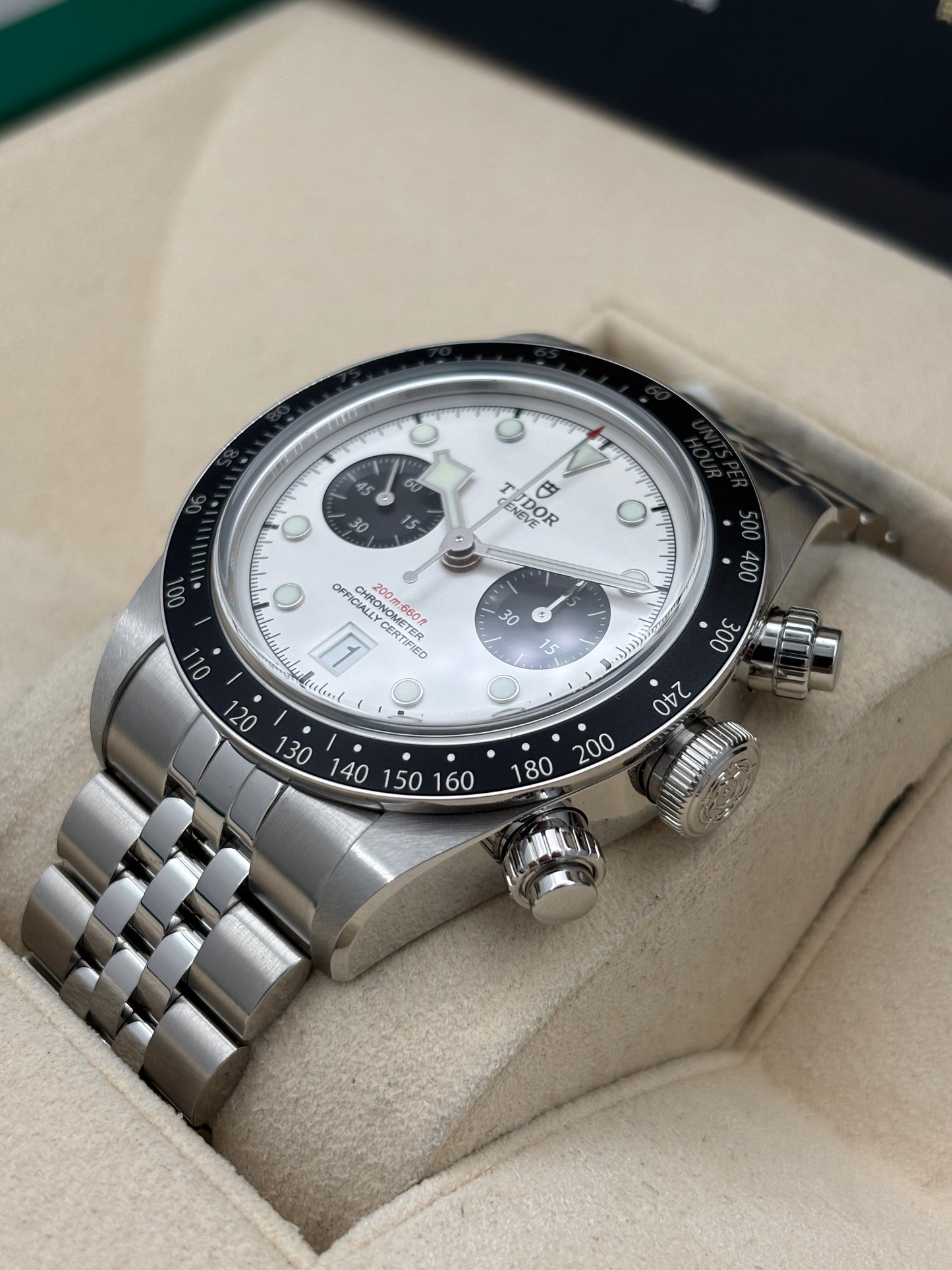 二手 USED  TUDOR 帝舵 BLACK BAY CHRONOGRAPH 79360N 白色 2025年9月 珠帶 全套 FULL SET