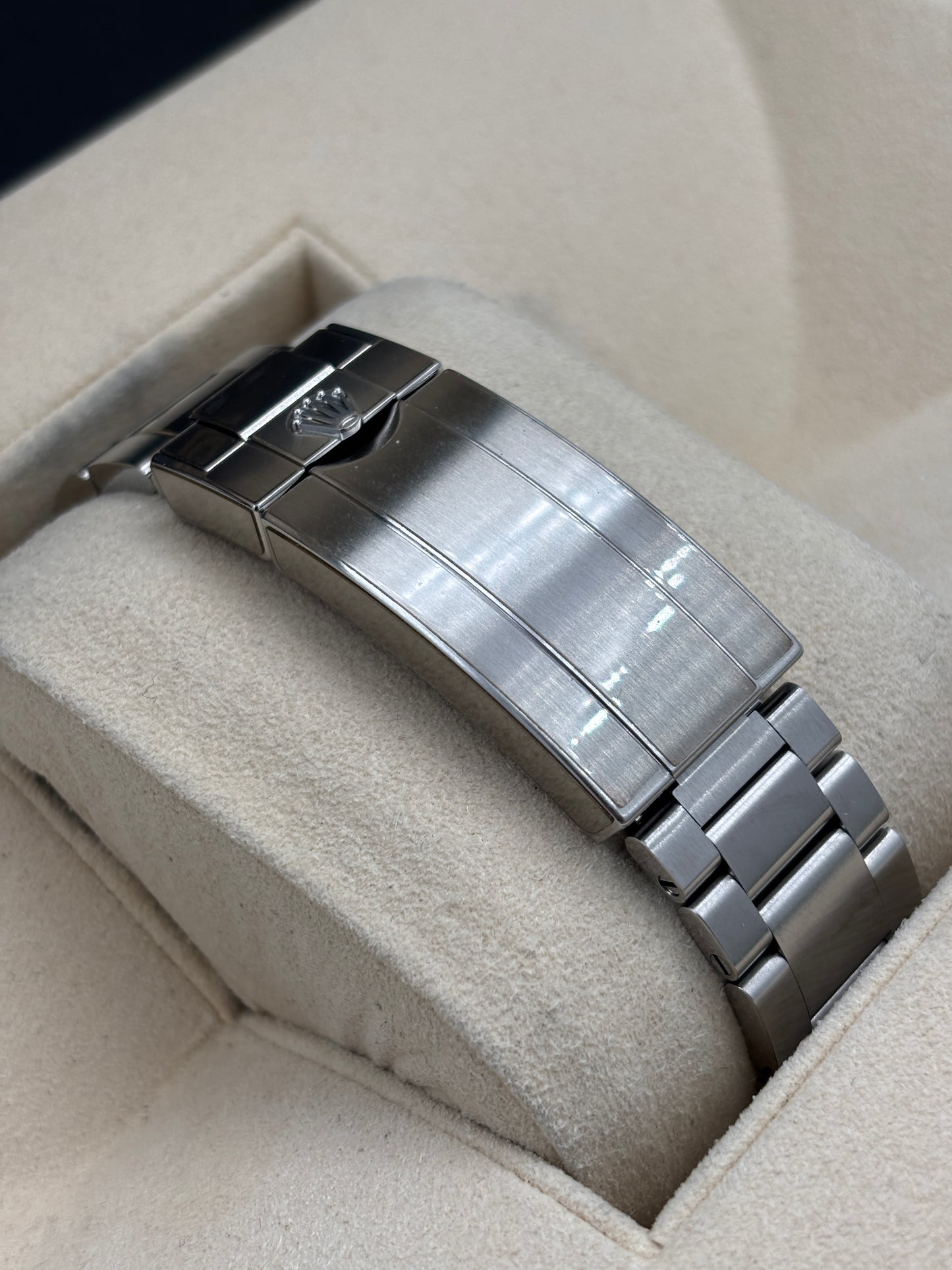 二手 USED  ROLEX 勞力士 SUBMARINER 124060 黑色 2022年12月 全套 FULL SET