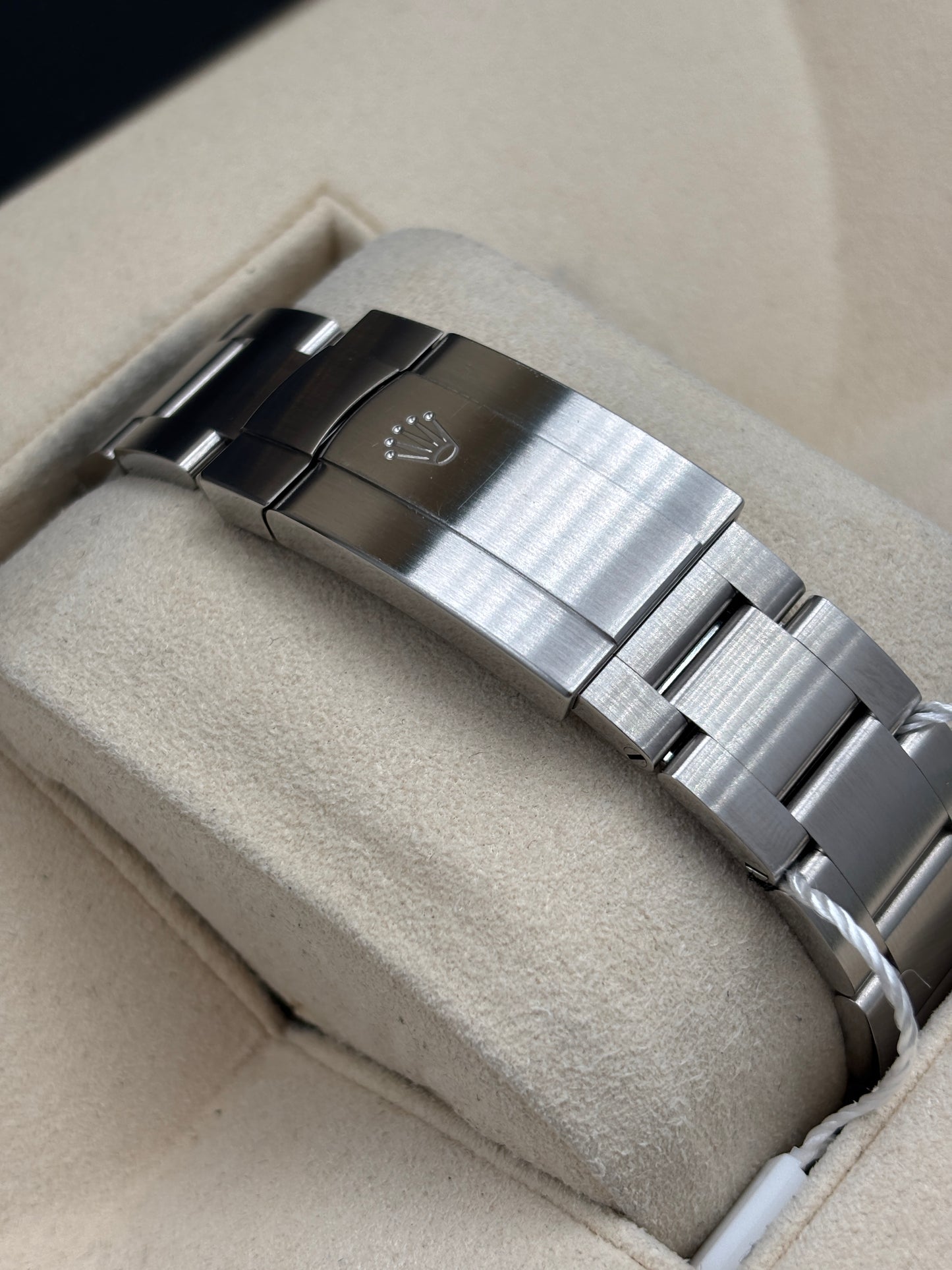 二手 USED  ROLEX 勞力士 OYSTER PERPETUAL 134300 銀色 2026年1月 未打磨 99.99%新 全套 FULL SET