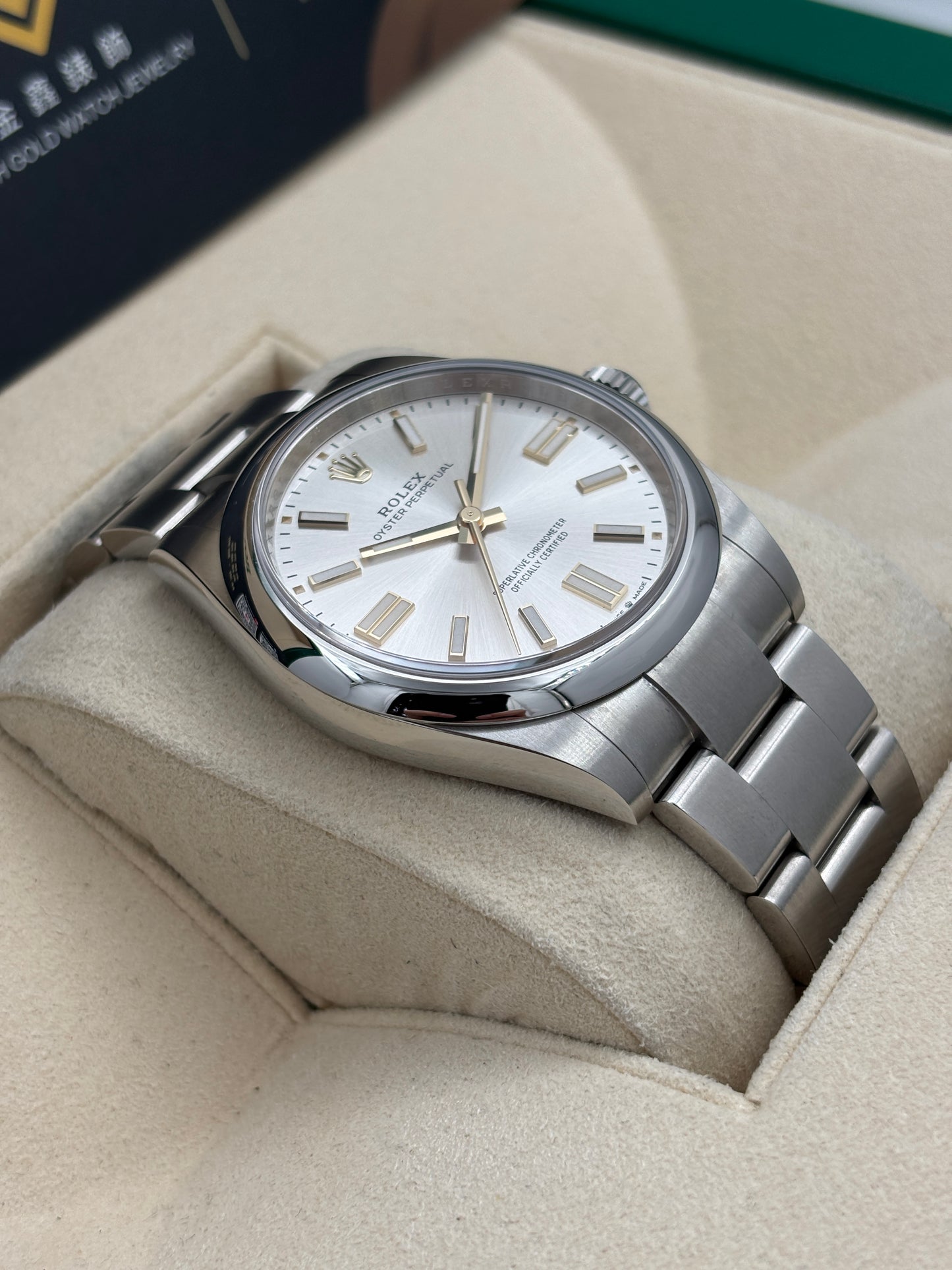 全新 NEW  ROLEX 勞力士 OYSTER PERPETUAL 134300 銀色 2026年7月 新木卡 全套 FULL SET