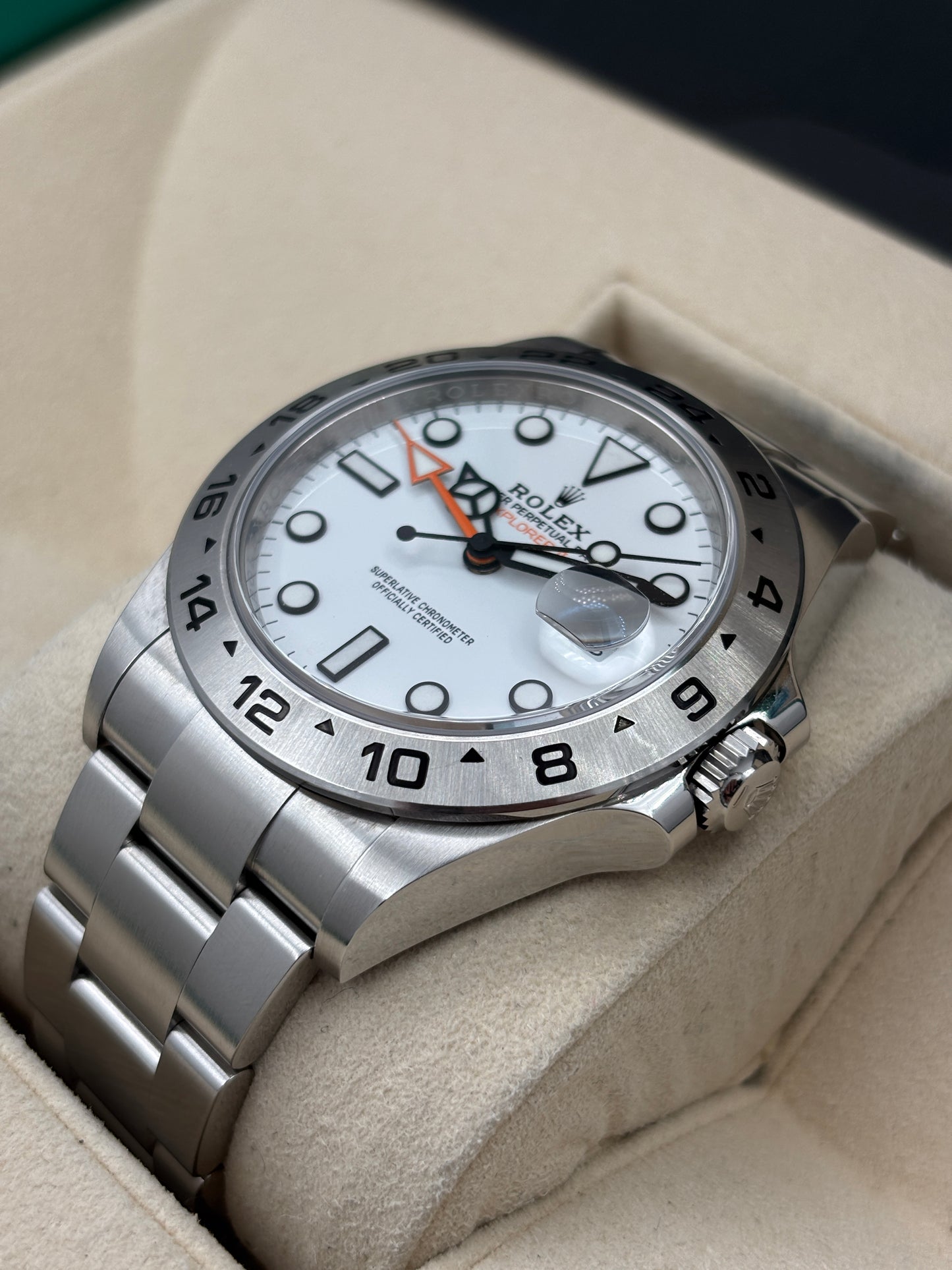 二手 USED  ROLEX 勞力士 EXPLORER II 226570 白色 2024年1月 大白橙 全套 FULL SET
