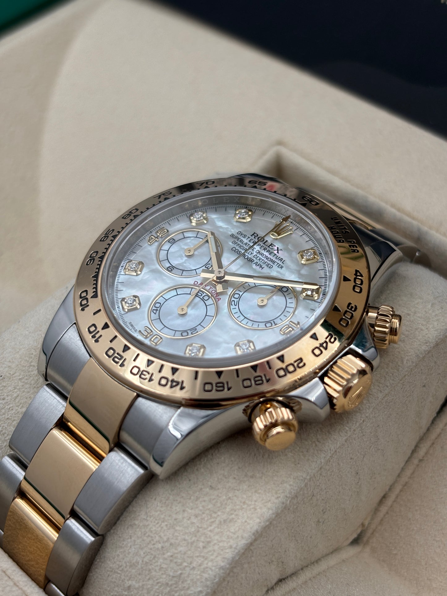 二手 USED  ROLEX 勞力士 DAYTONA 116503 白色珍珠貝殼面 鑽石字 2018年4月 全套 FULL SET