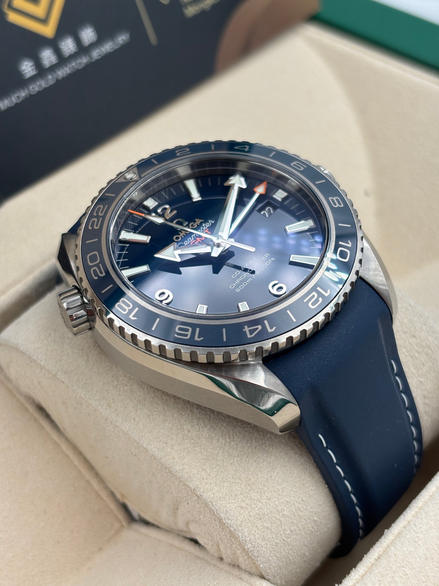 二手 USED  OMEGA 歐米茄 SEAMASTER PLANET OCEAN 232.92.44.22.03.001 藍色 OPEN DAY 鈦金屬 99.99%新 全套 FULL SET