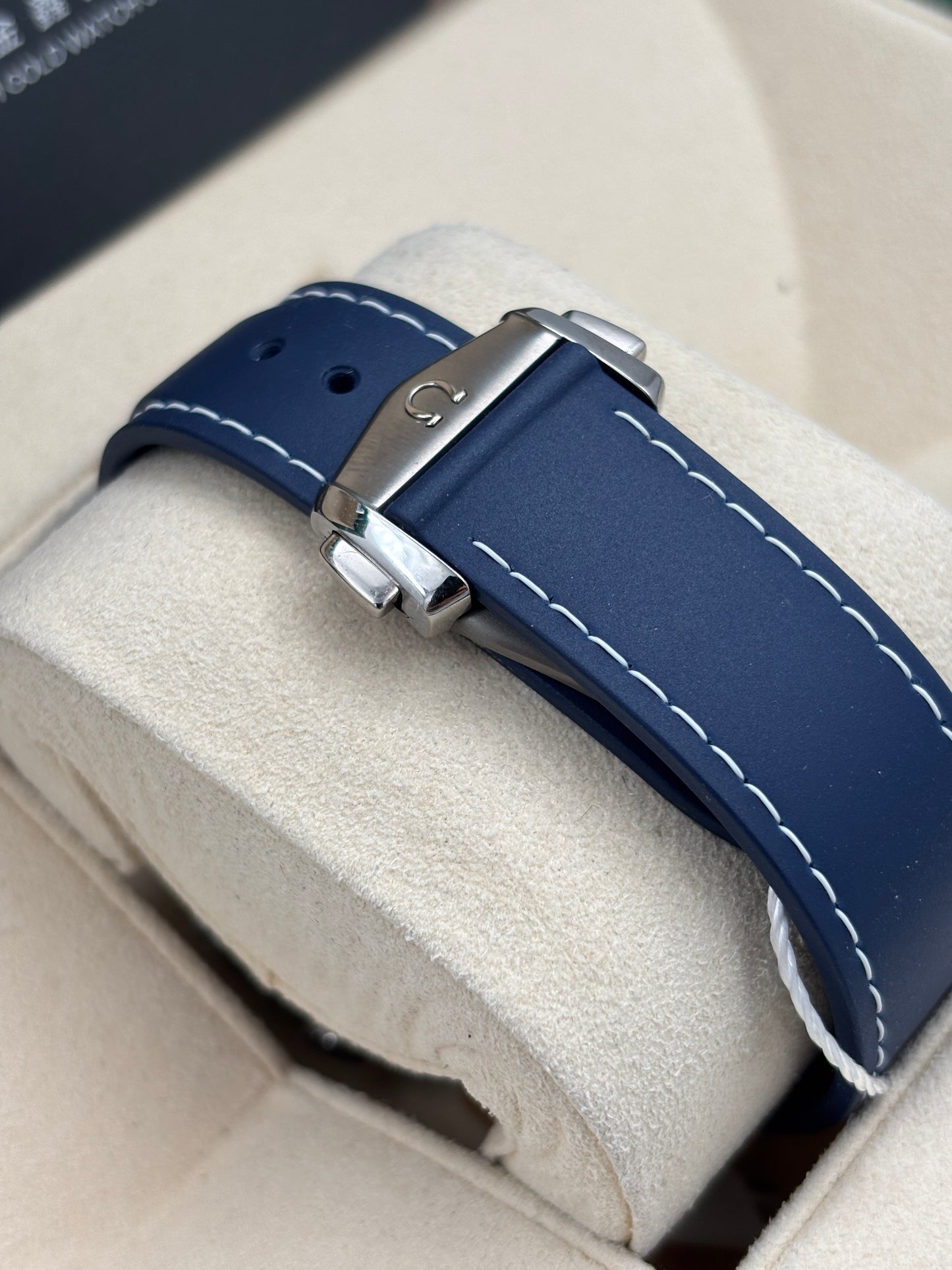 二手 USED  OMEGA 歐米茄 SEAMASTER PLANET OCEAN 232.92.42.21.03.001 藍色 OPEN DAY 鈦金屬 99.99%新 全套 FULL SET